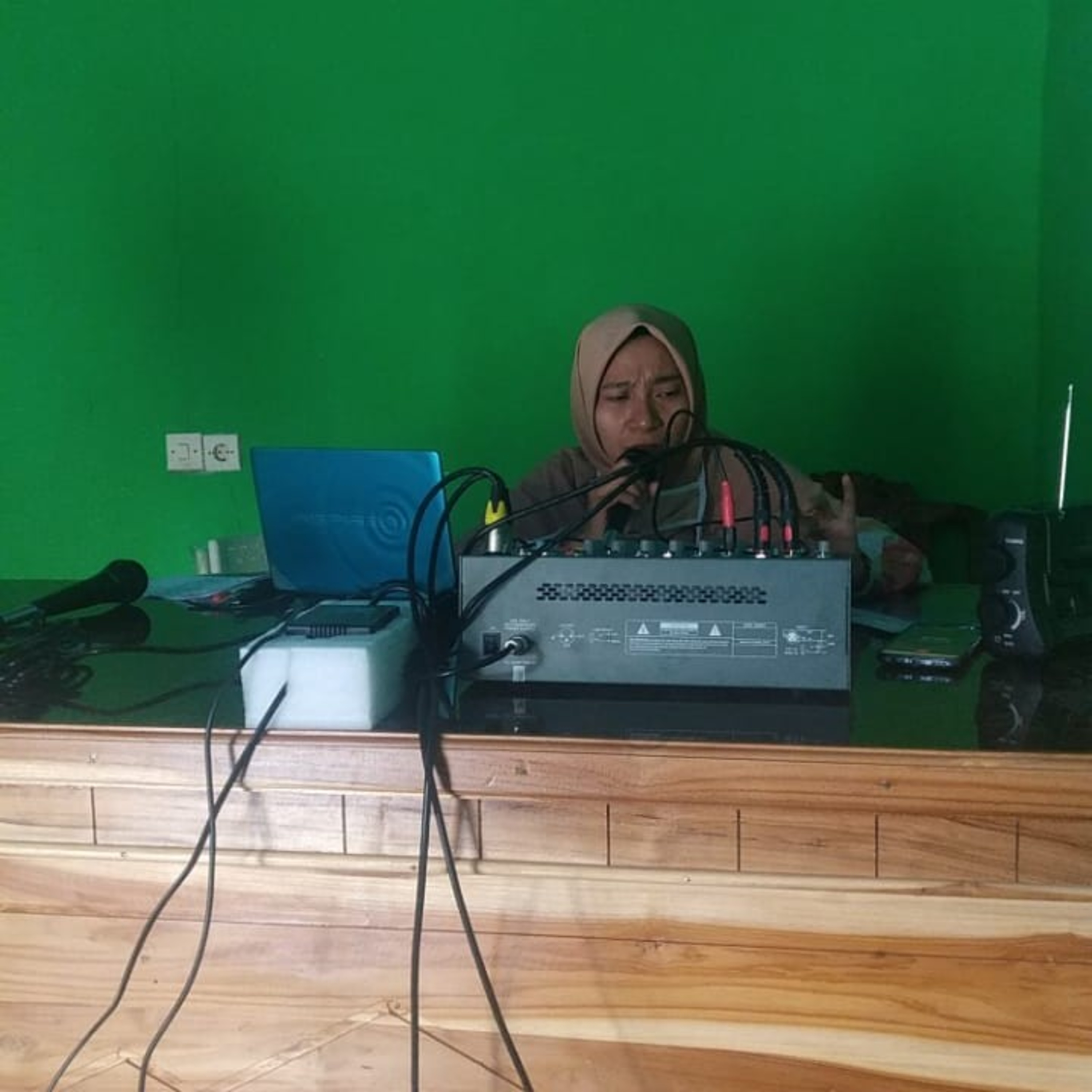 Radio Sekolah Perempuan Darurat Siaga Covid19 Nina Bayan
