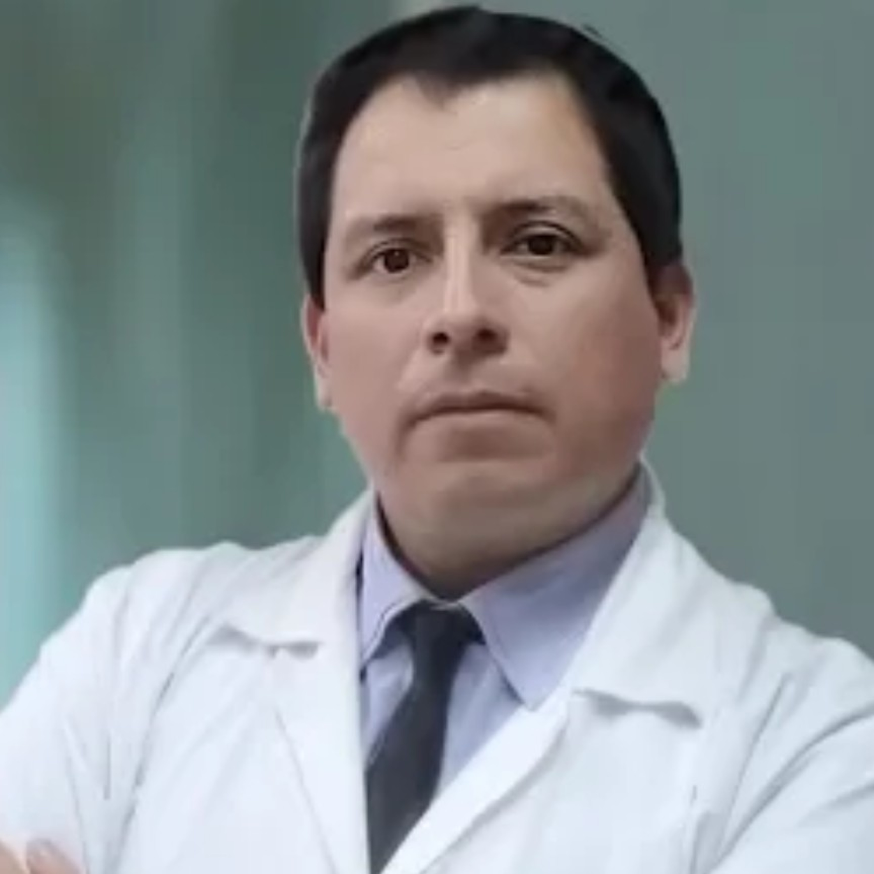 Dr Luis Pacora