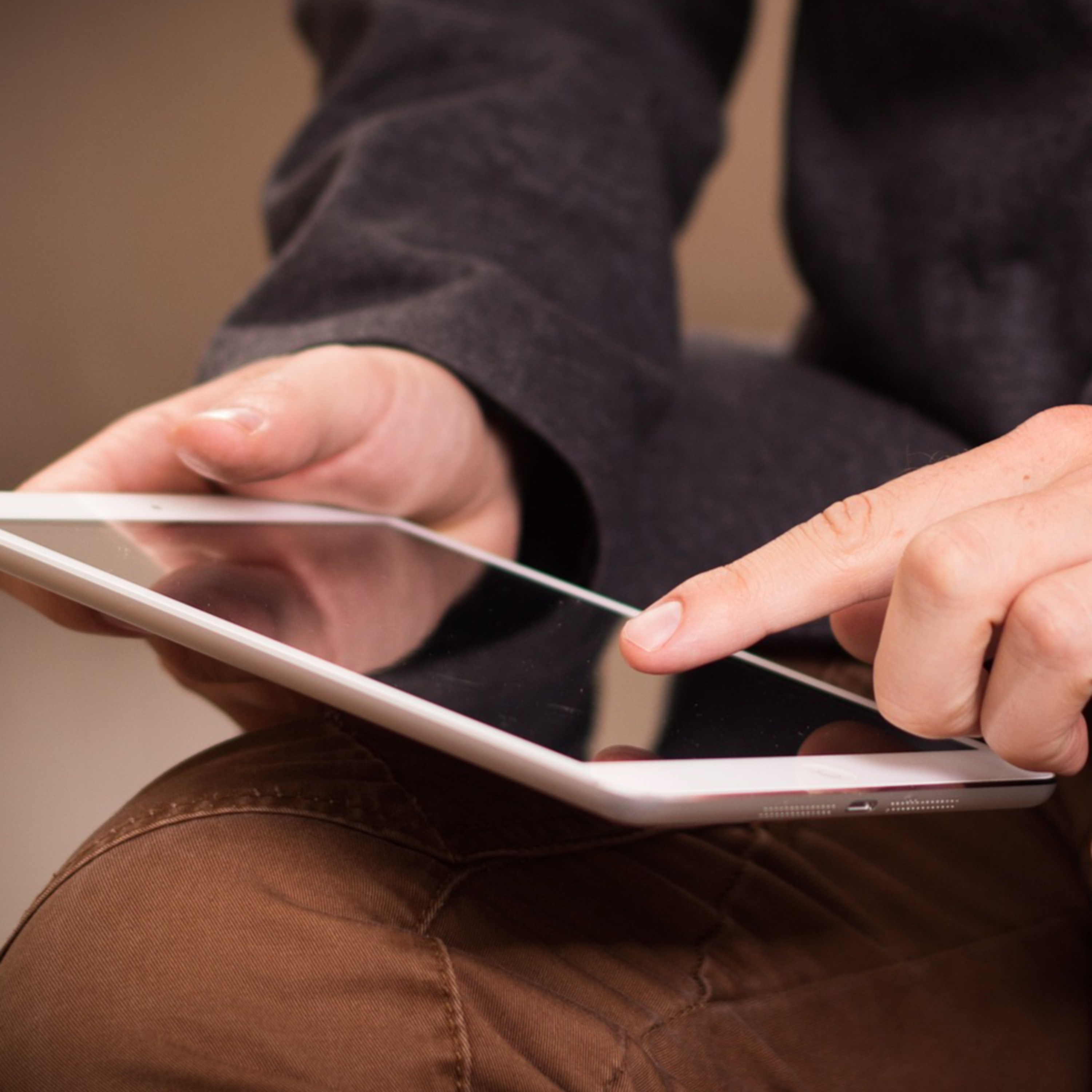 Épisode 2: Des conversations avec d’anciens élèves autour du iPad episode artwork
