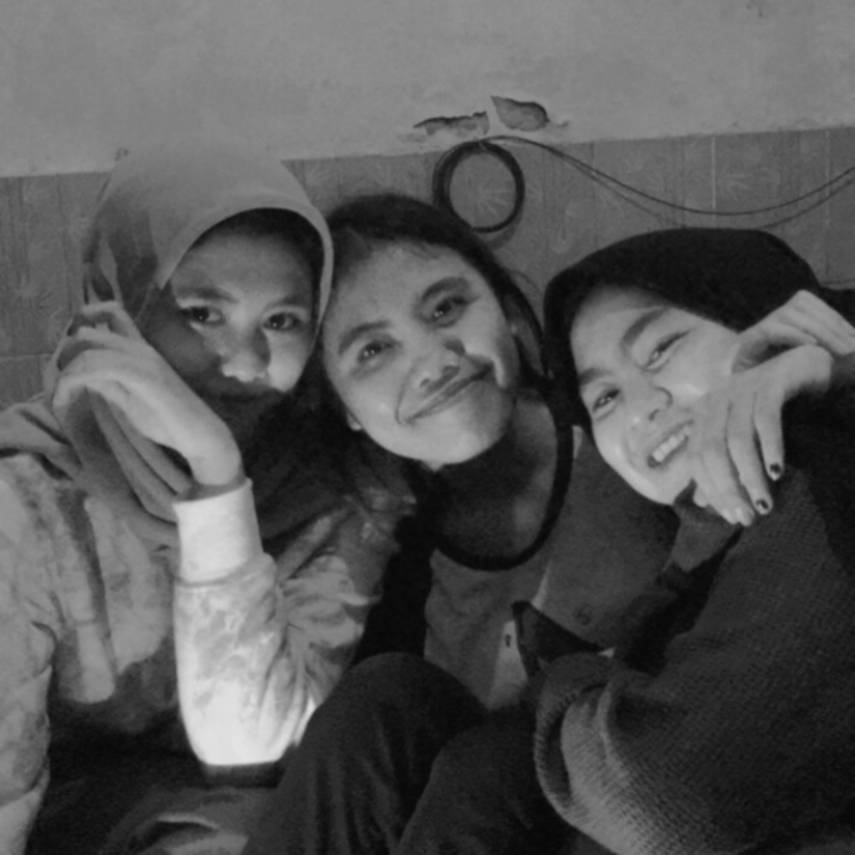 Titik Dua