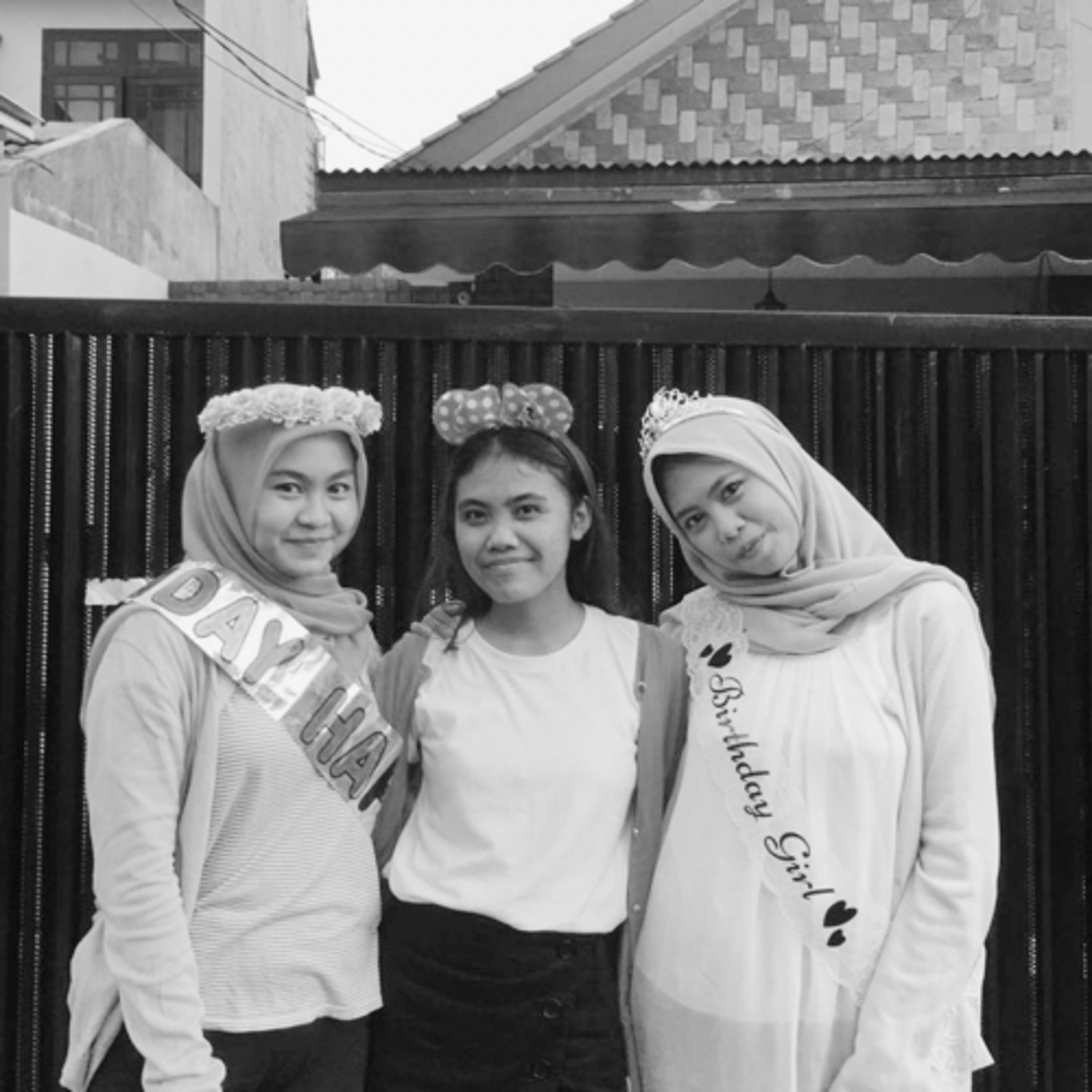 Titik Dua