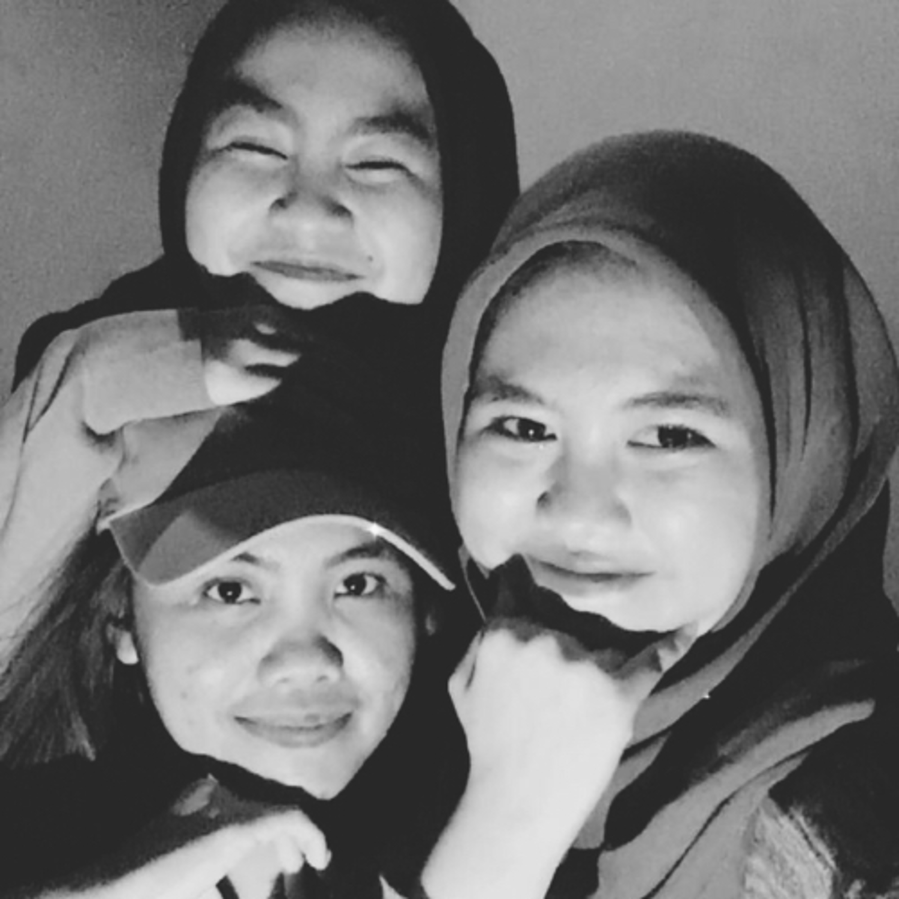 Titik Dua