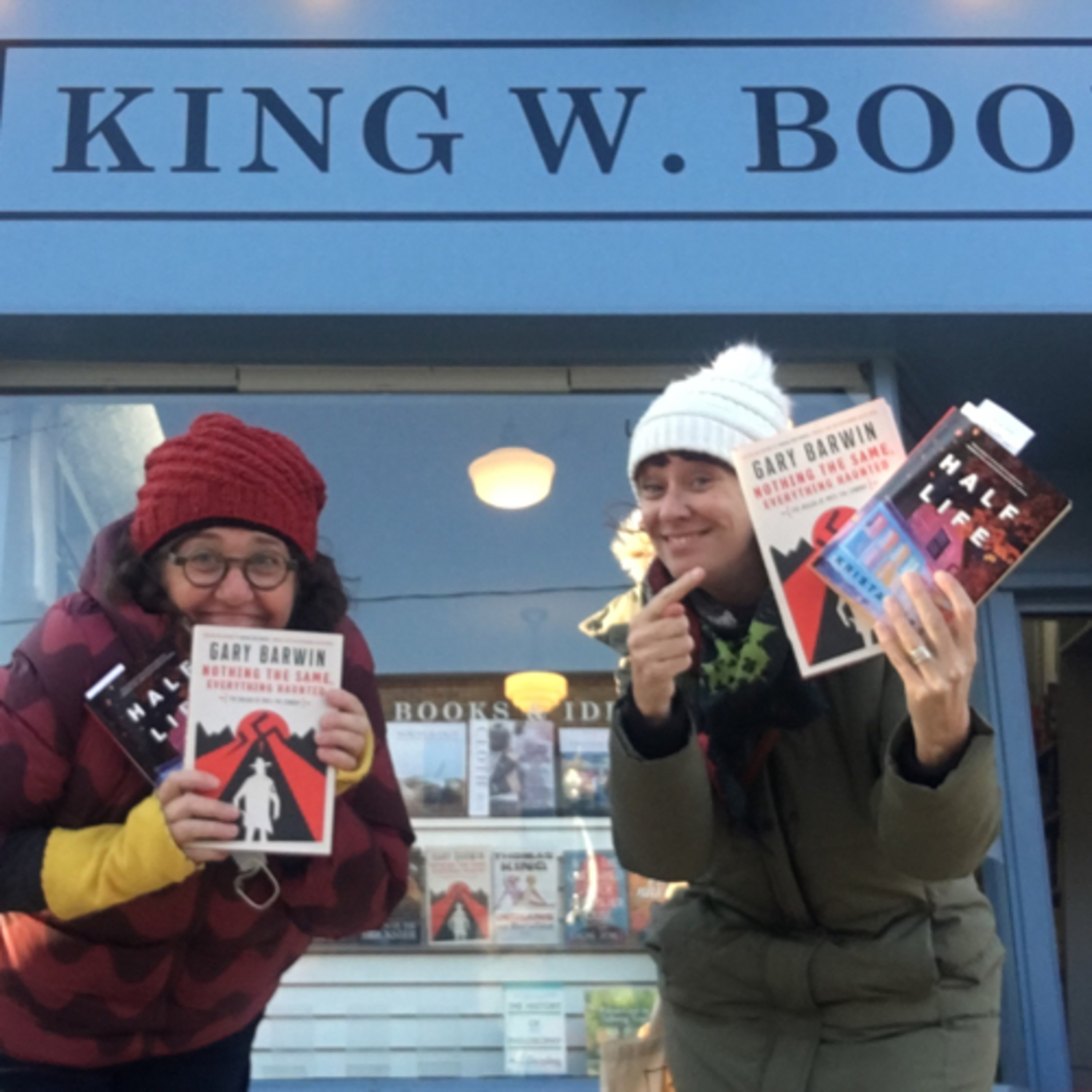 S1 - #8 Art To Go talks with Dave Kuruc from Mixed Media and King West Bookstore