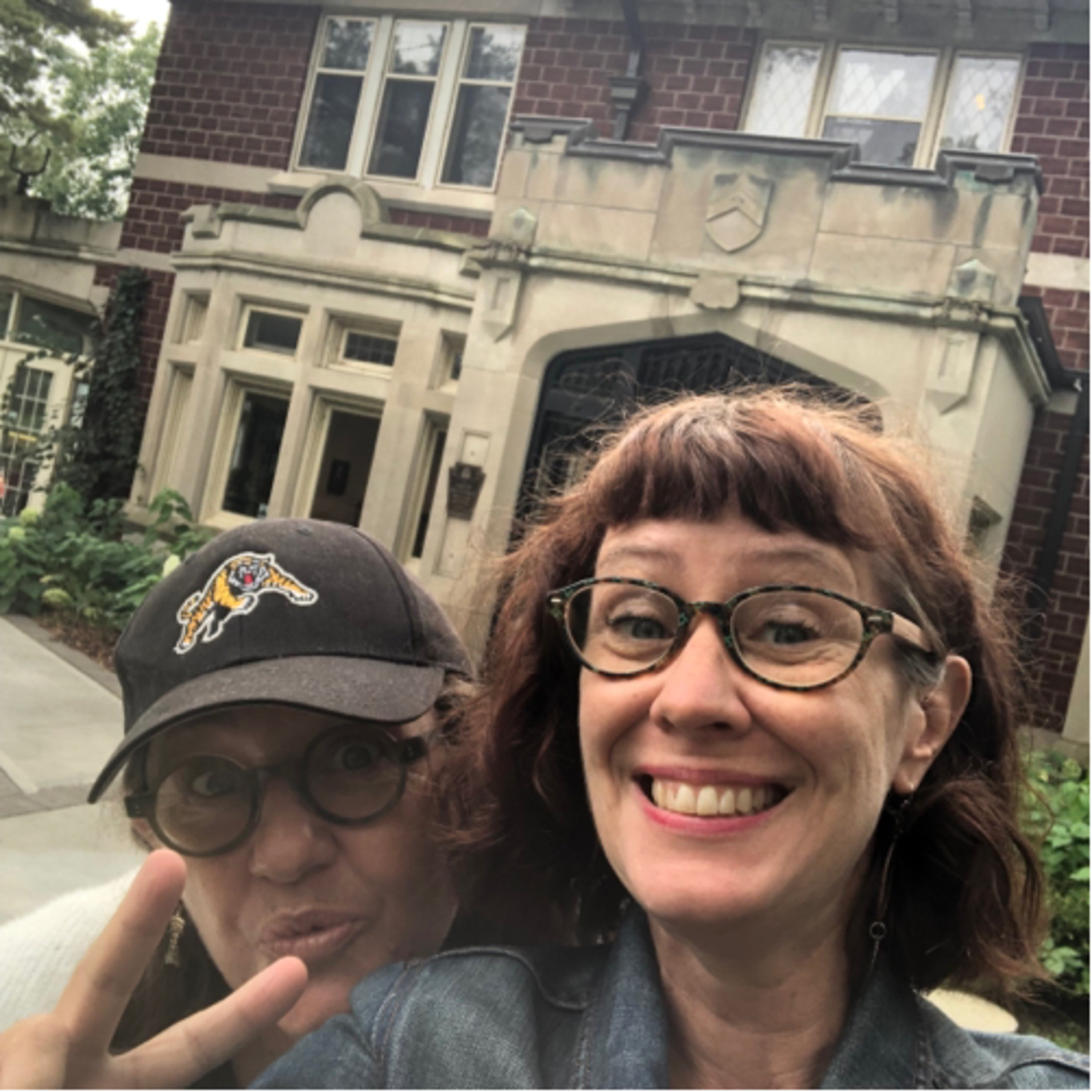 S2 - #4 Art To Go visits the Glenhyrst Gallery in Brantford