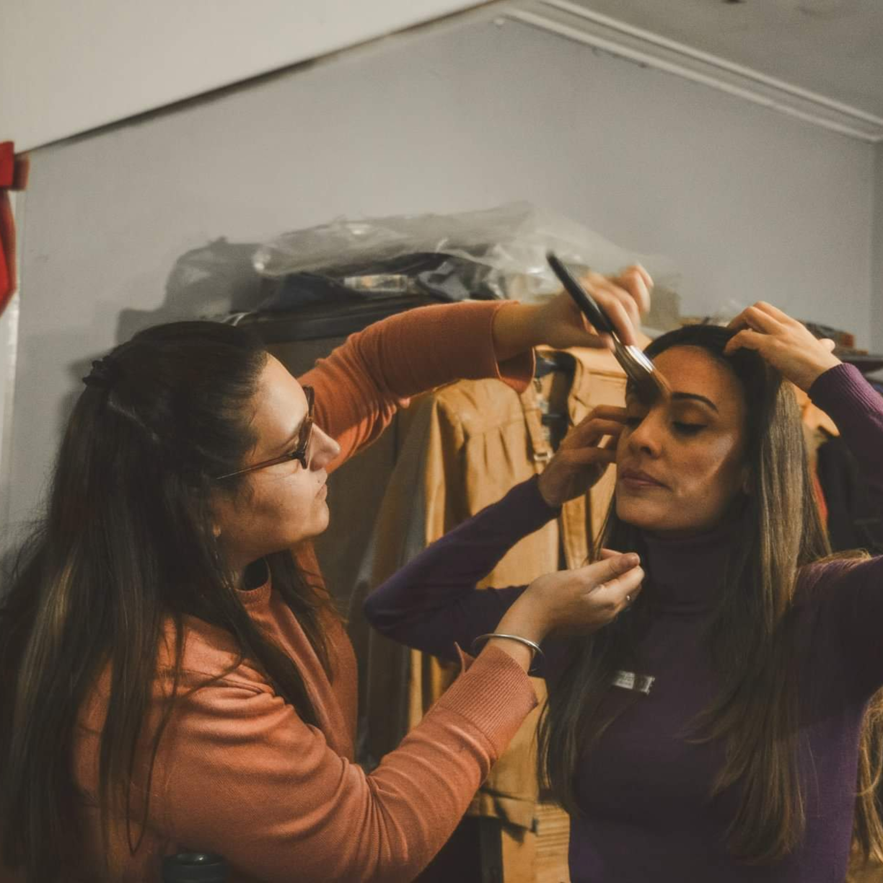 Profesiones: Amira Torres, maquilladora profesional. episode artwork