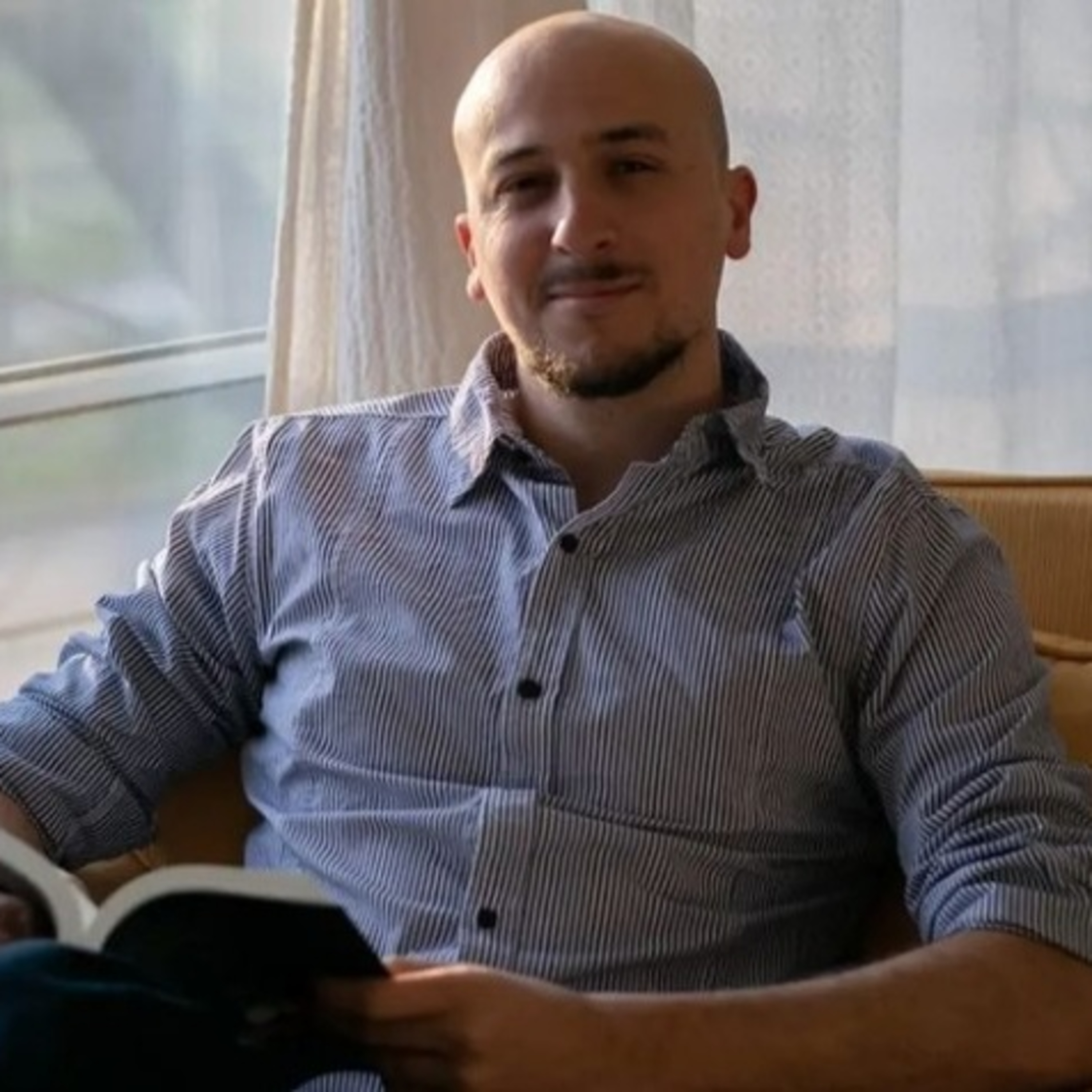 Momento millennial: entrevista a Lautaro Marcotti. episode artwork