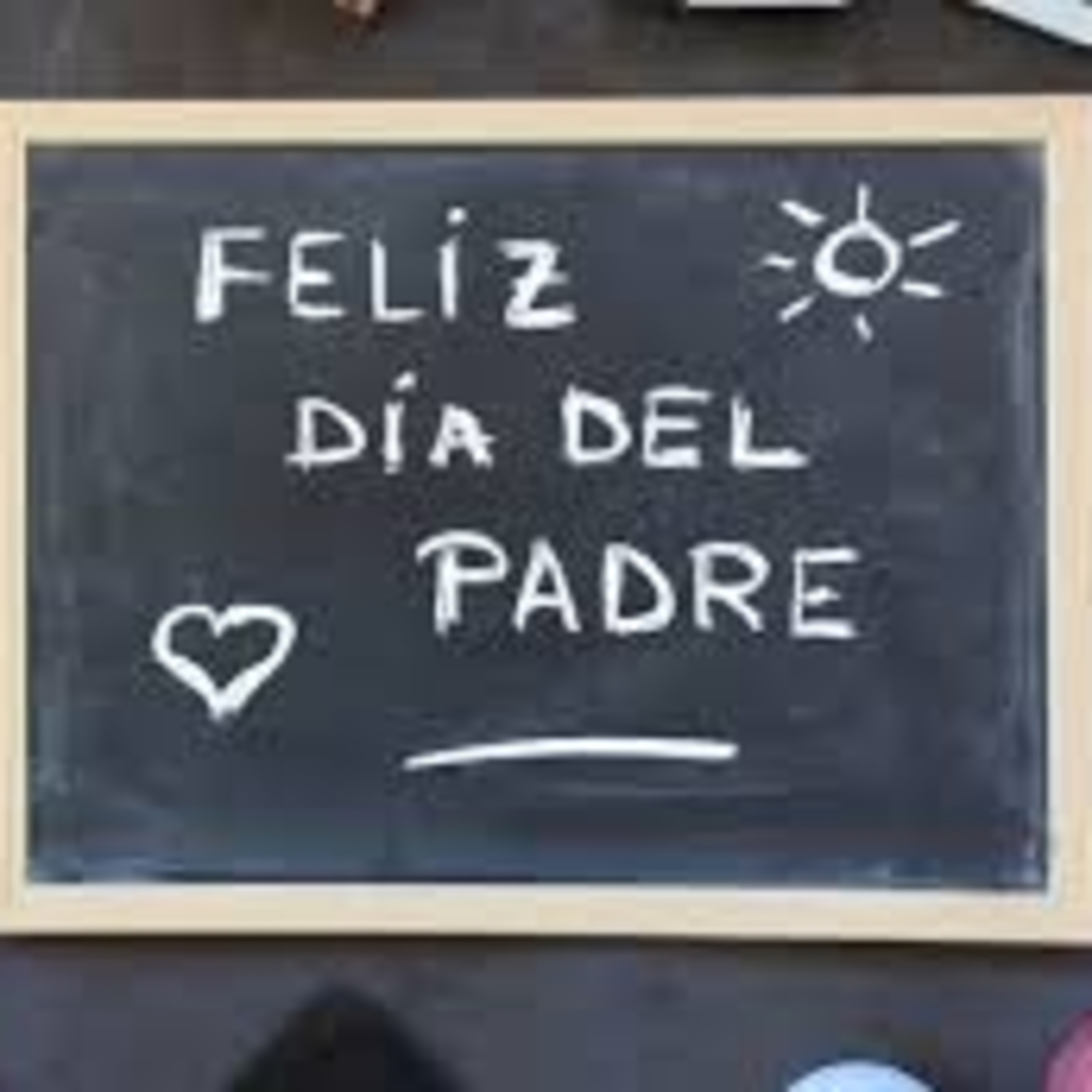 ERA FELIZ Y NO SABIA QUE LO ERA