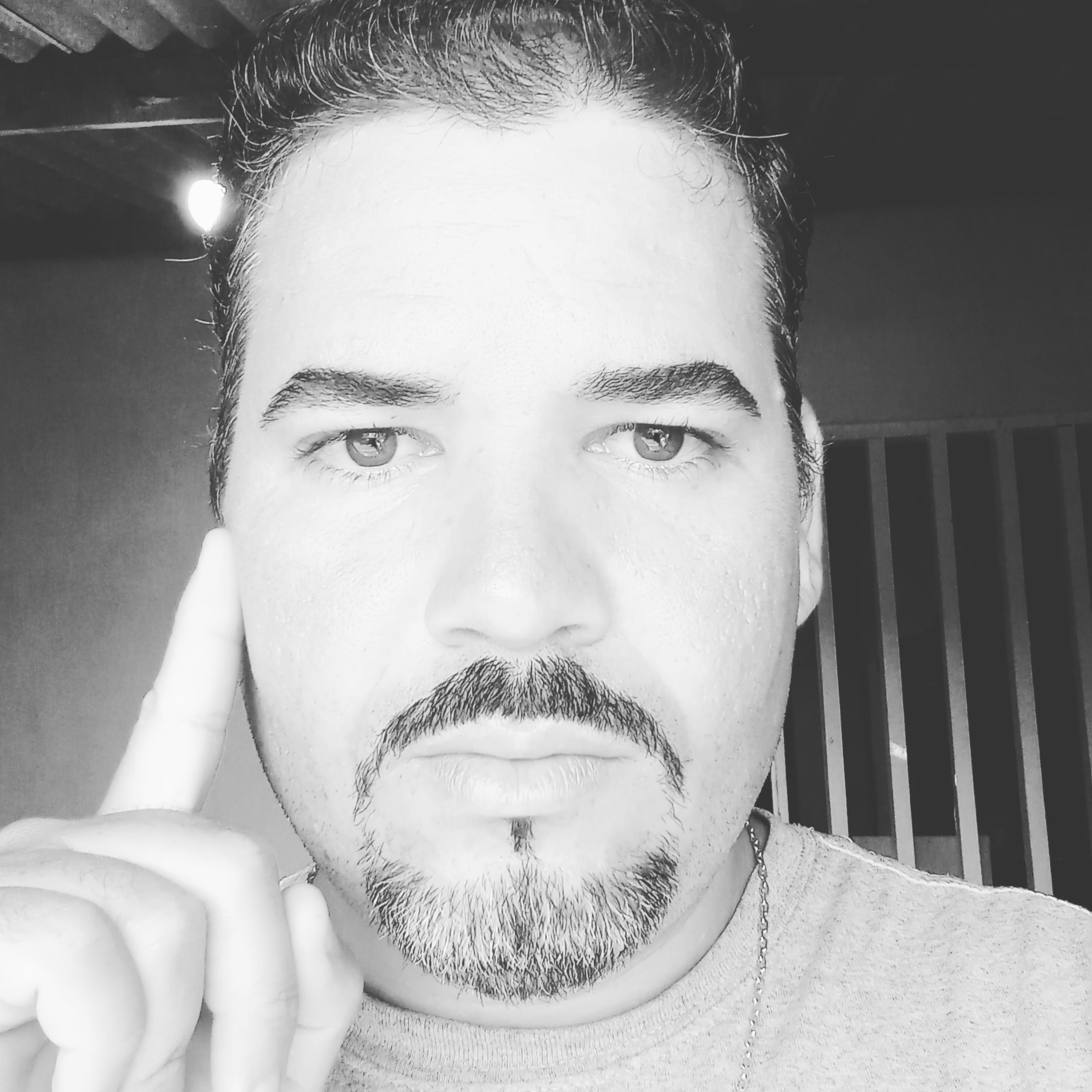 OLHOS DE ALCEMAR