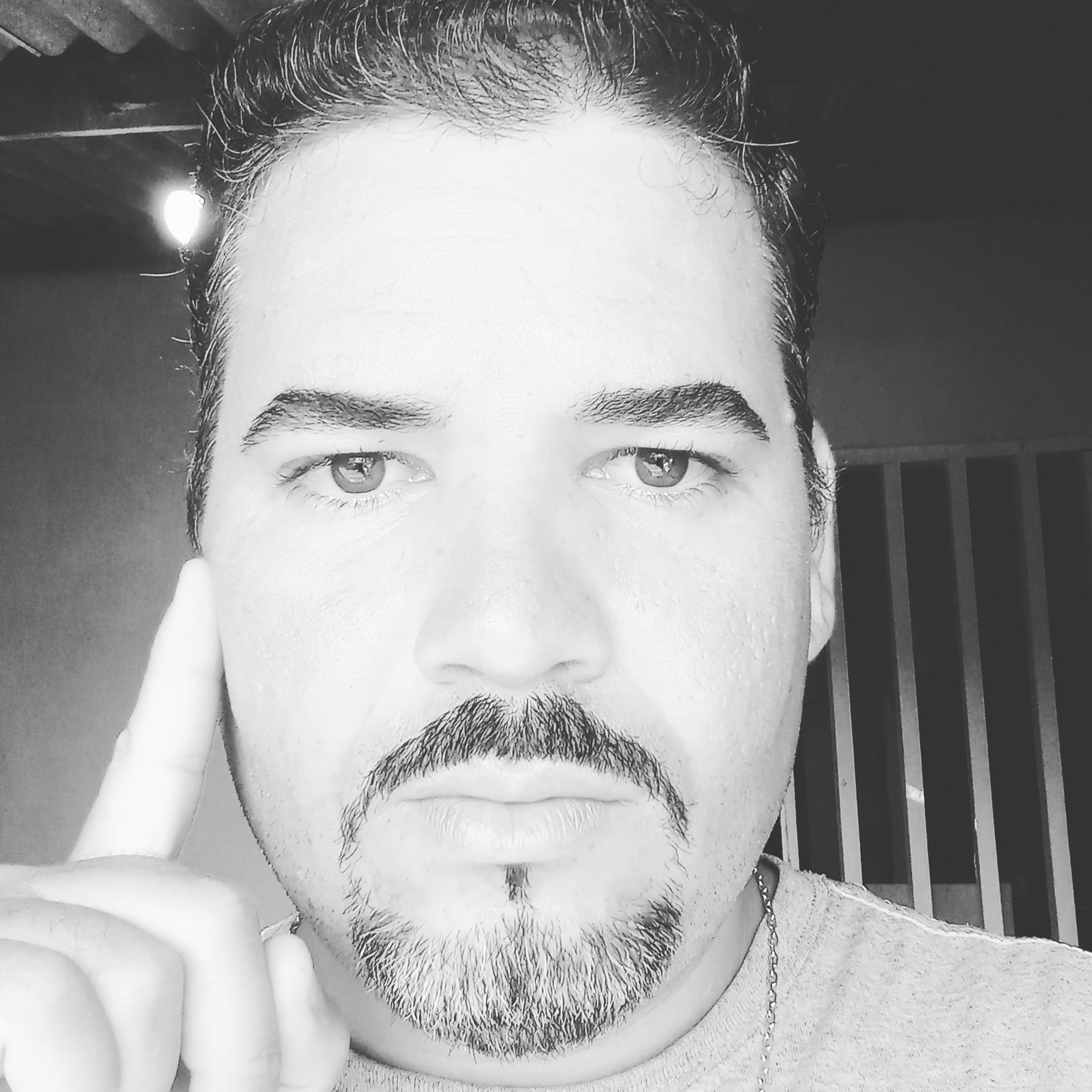 OLHOS DE ALCEMAR