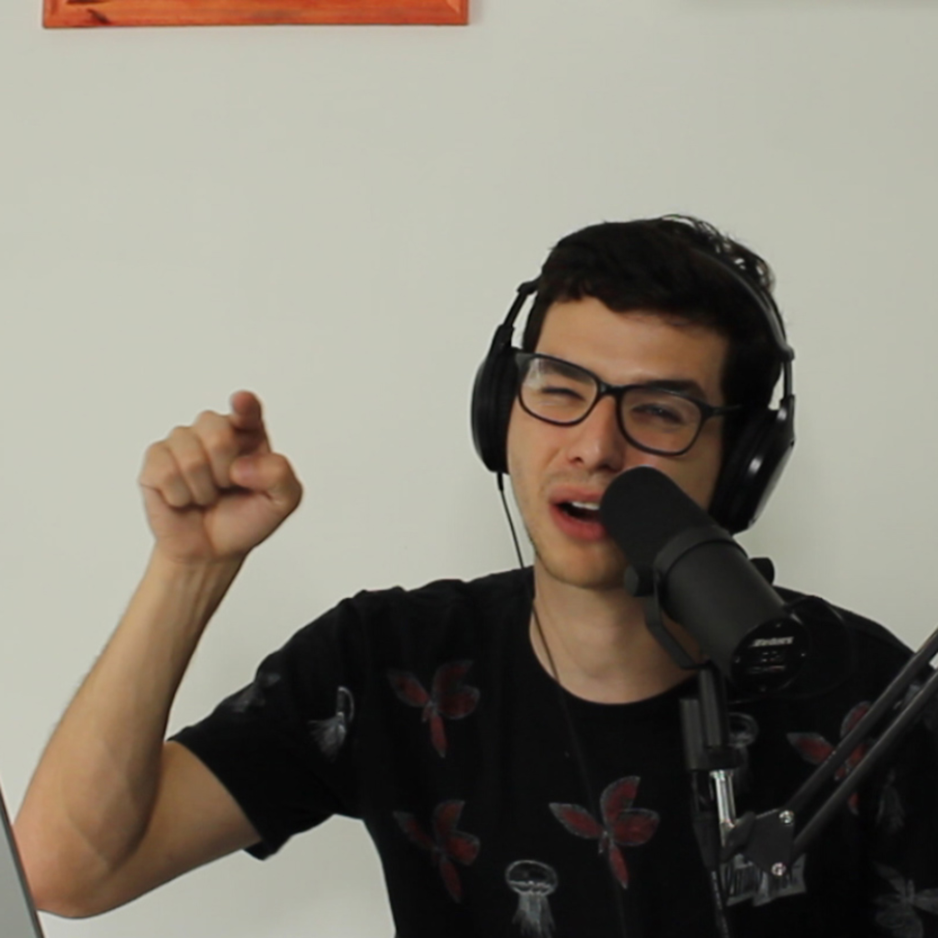 Episodio 45 /Mi visita a Venezuela y la nueva canción de intro  episode artwork