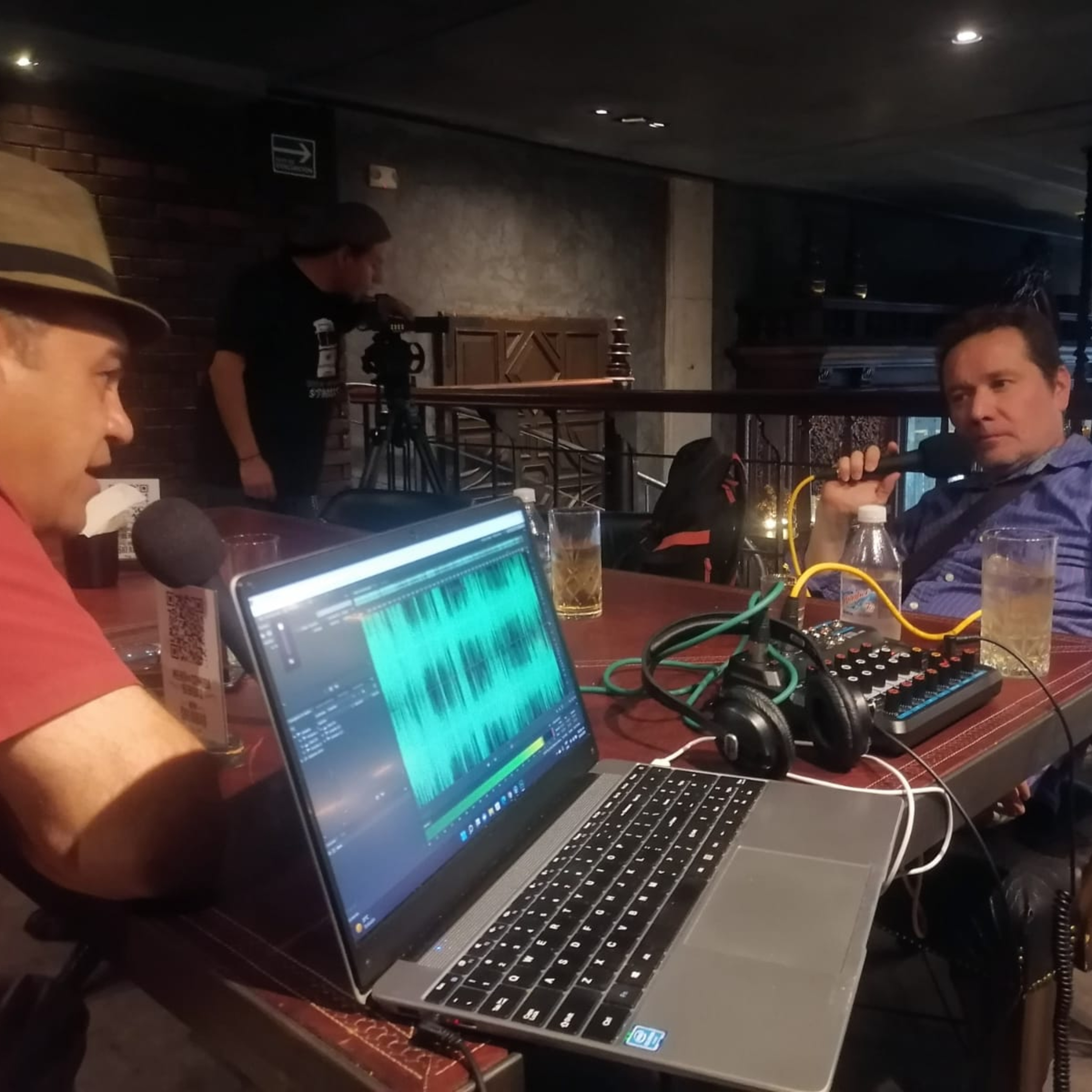 Ep 64 Piano Men habla sobre la importancia y la influencia de la música en niños: Lalo Domínguez-Músico y conductor episode artwork