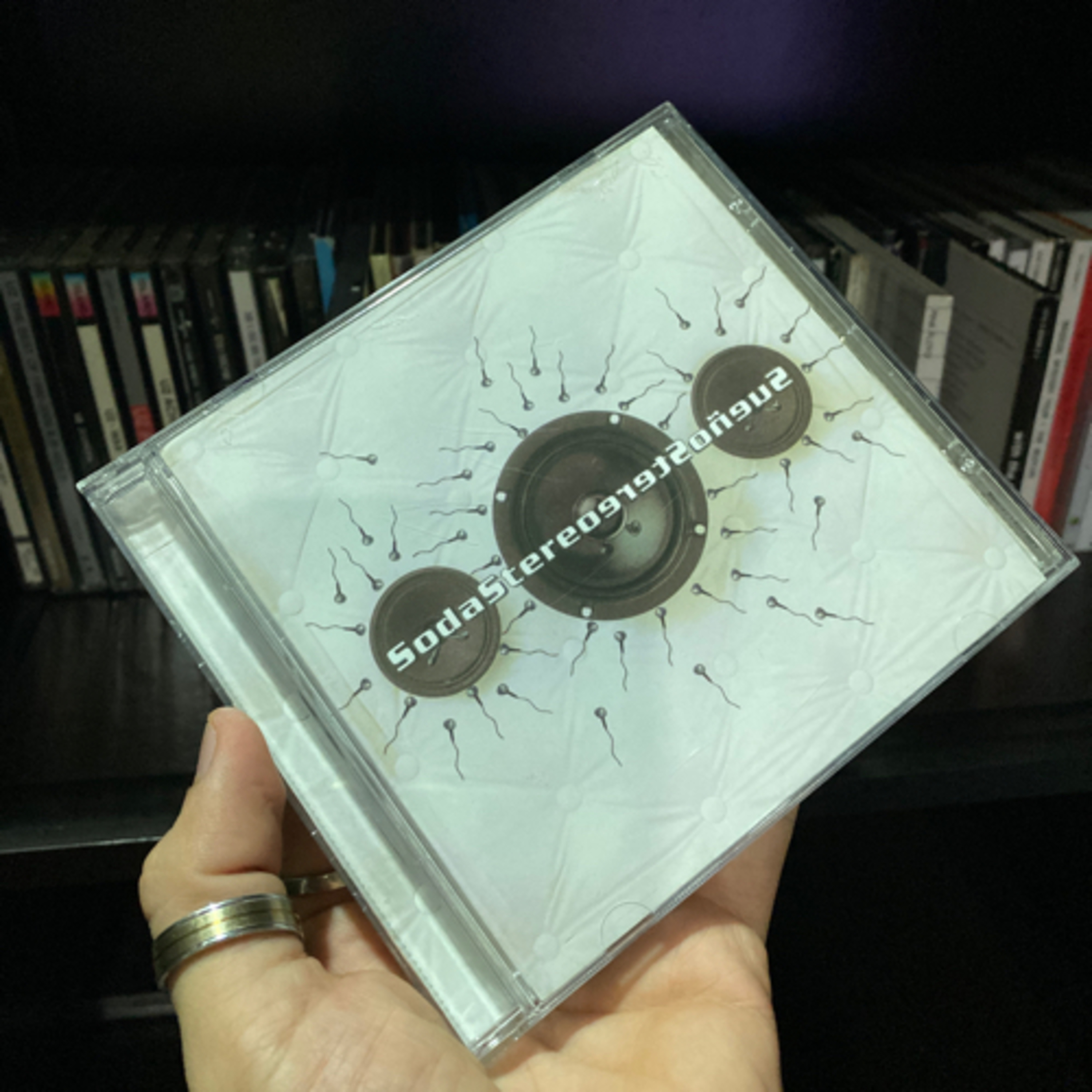 3. «SueñoStereo» episode artwork