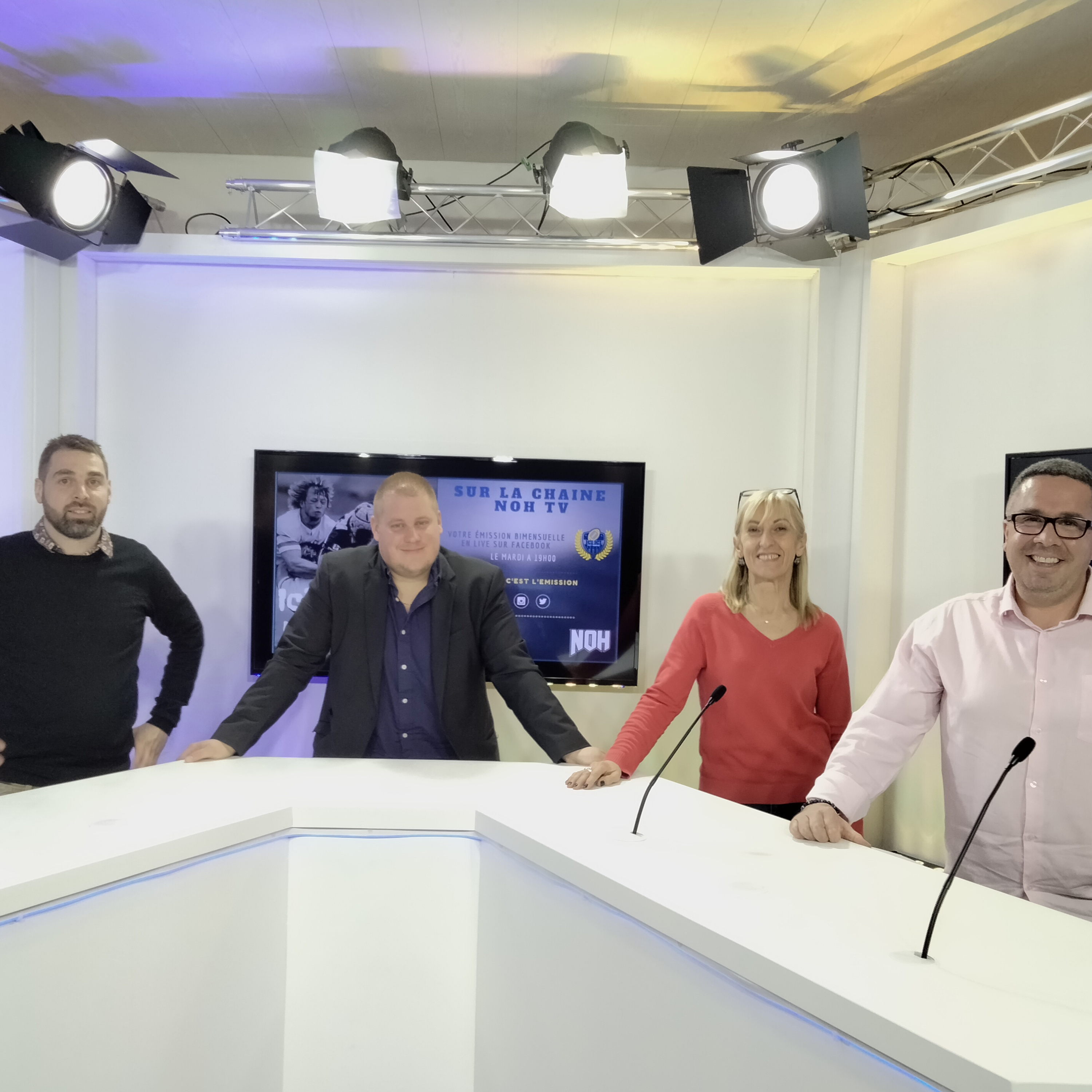 ICI ICI C\'EST L\'EMISSION&RUCK ARVERNE