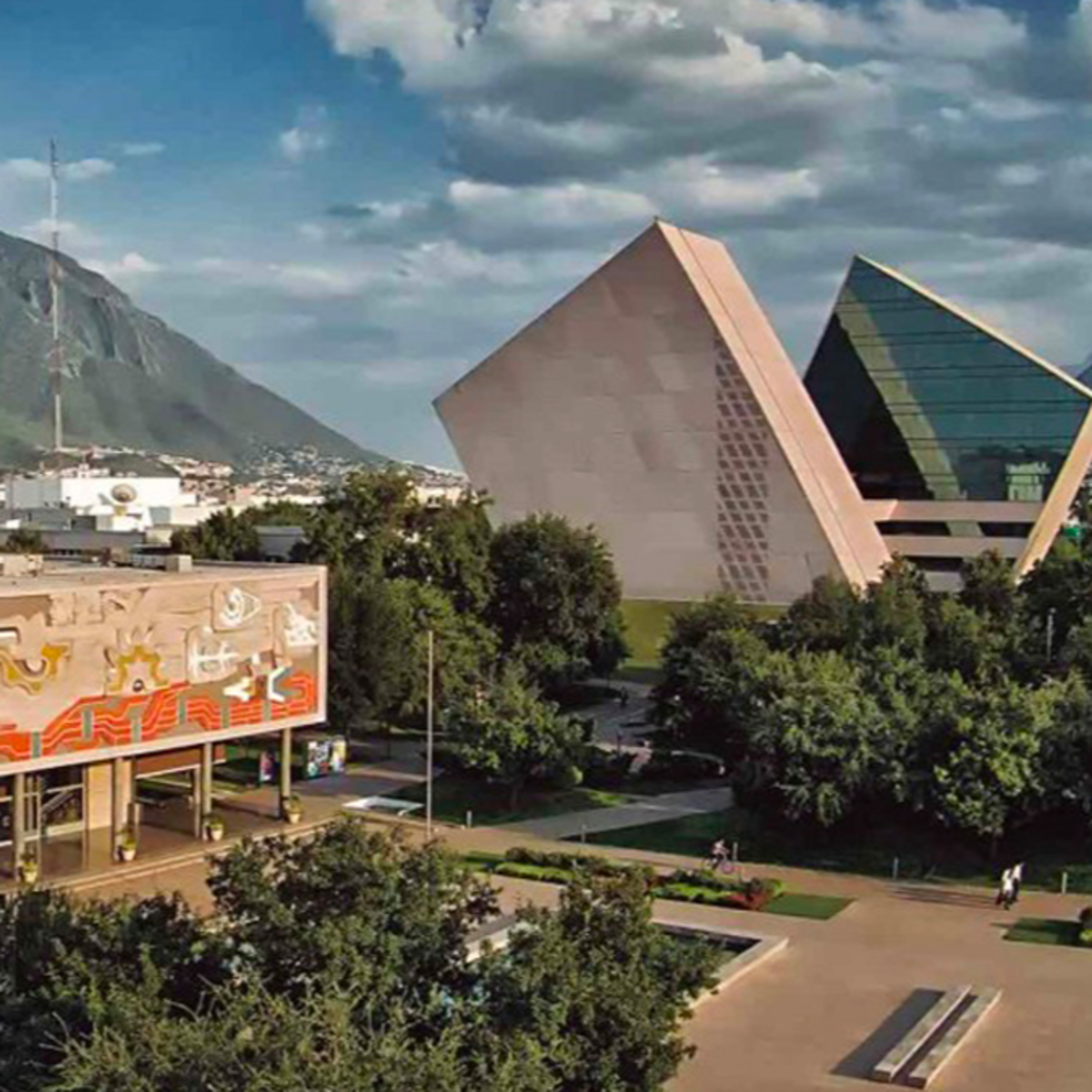 Episode #22 - Internationalization of higher education in Mexico episode artwork