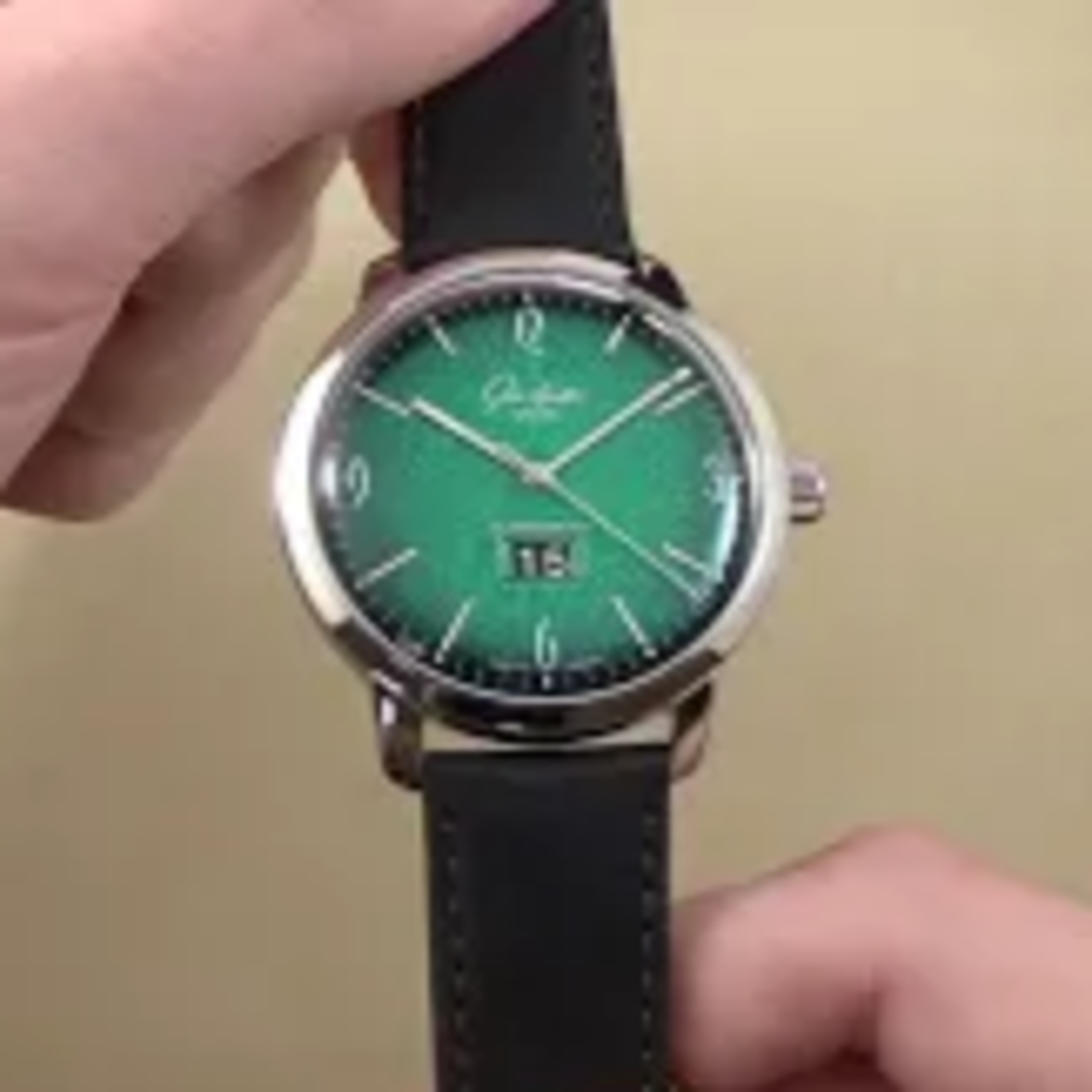 Glashütte Original Sixties Panorama Date 2-39-47-04-02-04 Watch Review episode artwork