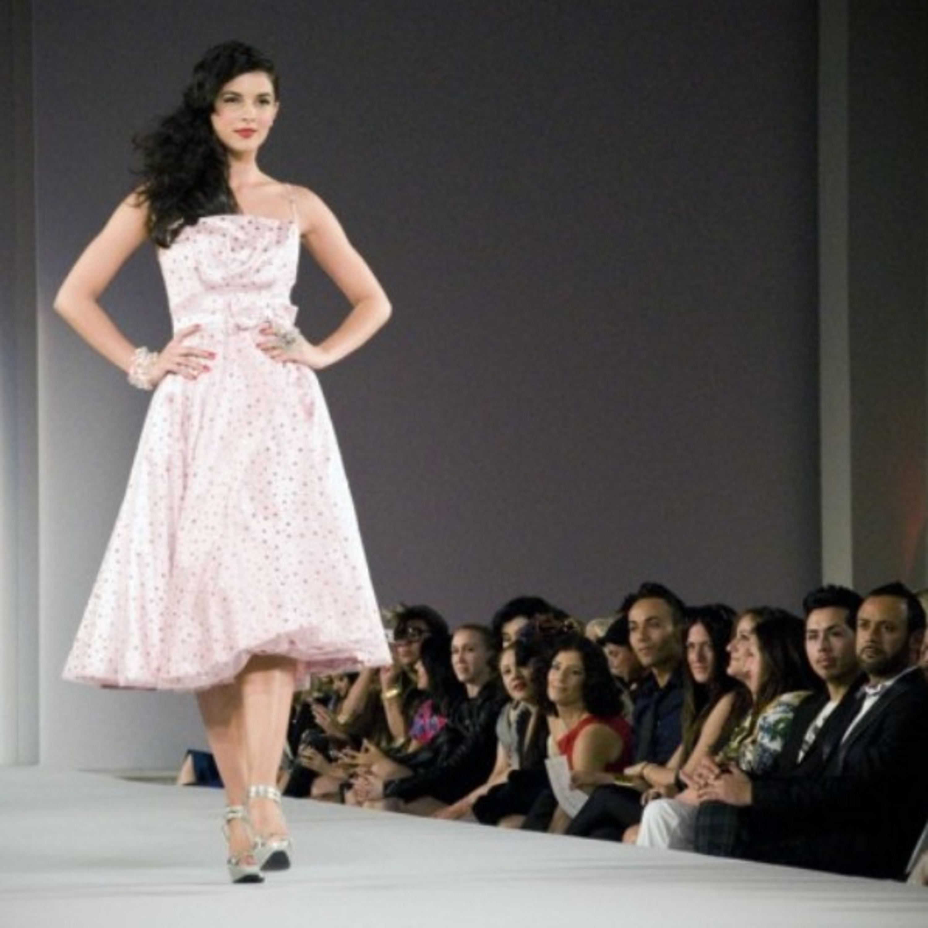 Fascinating facts about fashion that will amaze you!  episode artwork
