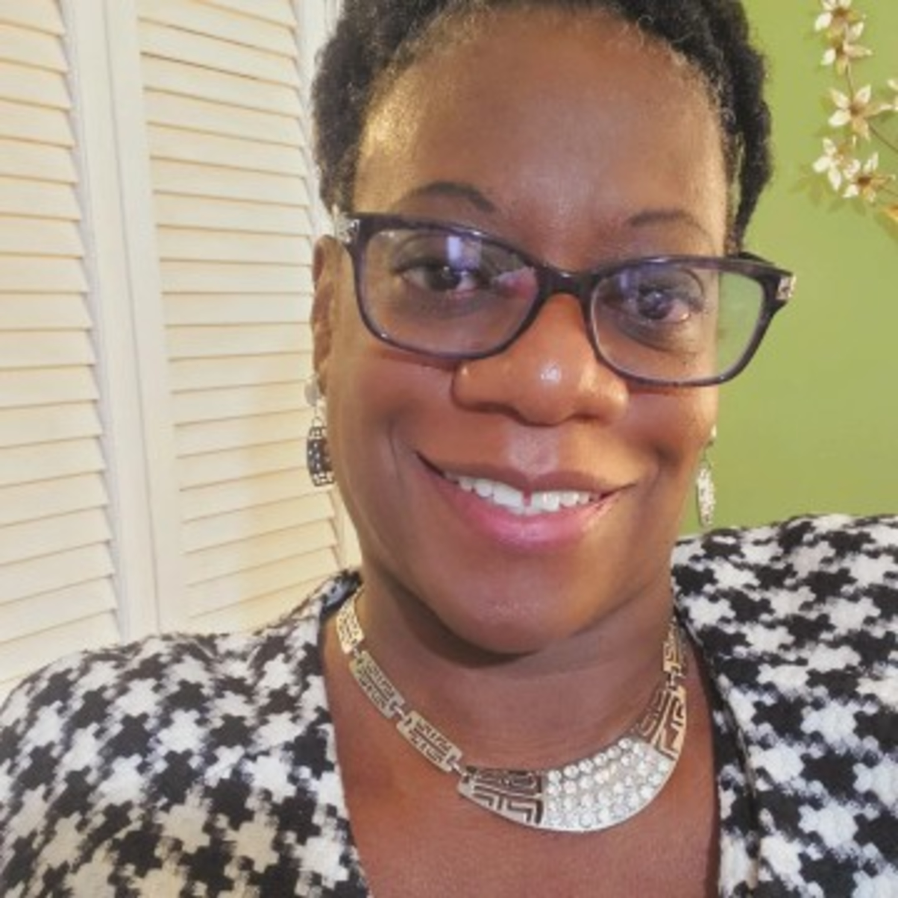 The Author's Alley Welcomes Sharon Rand