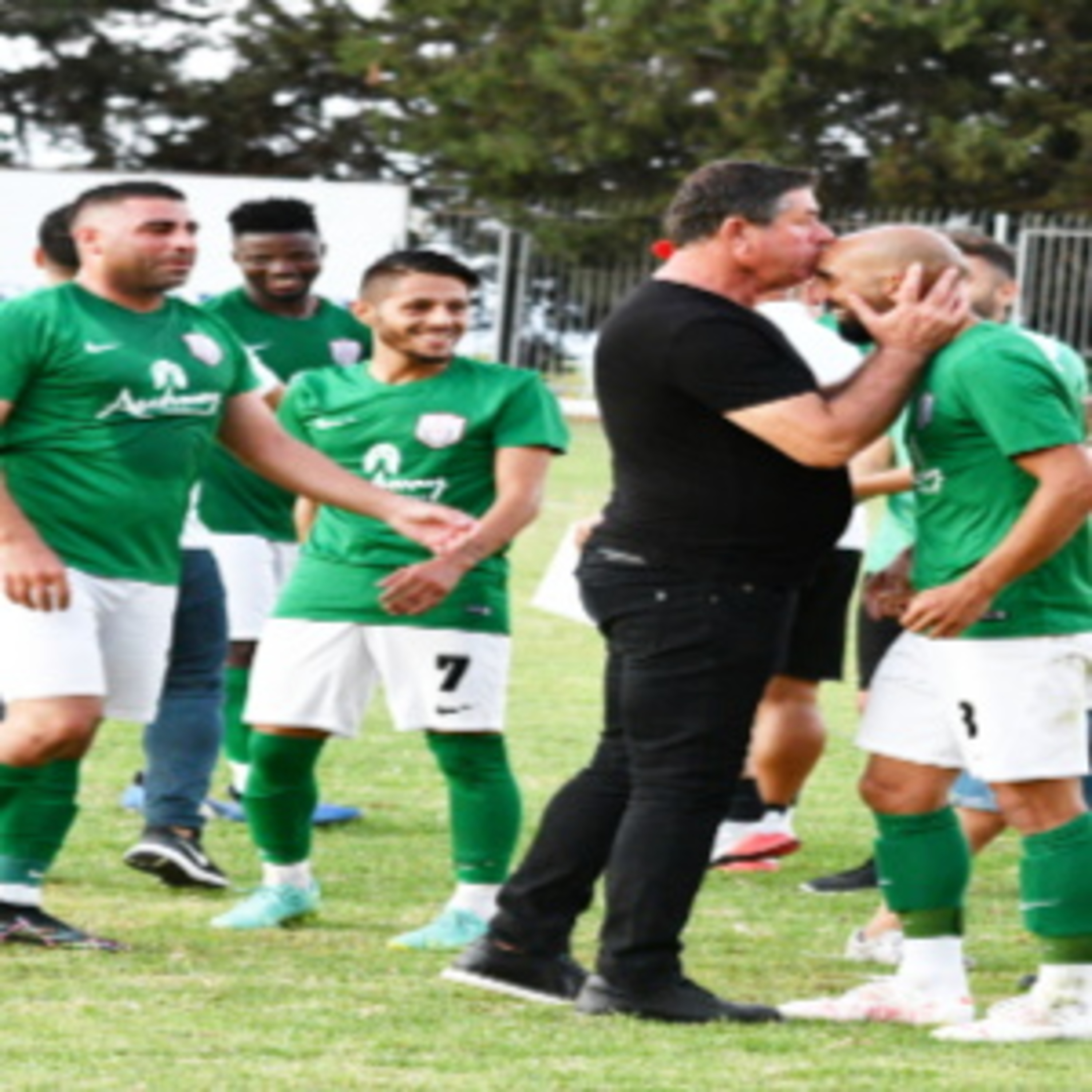 Karşıyaka hammer out a warning!