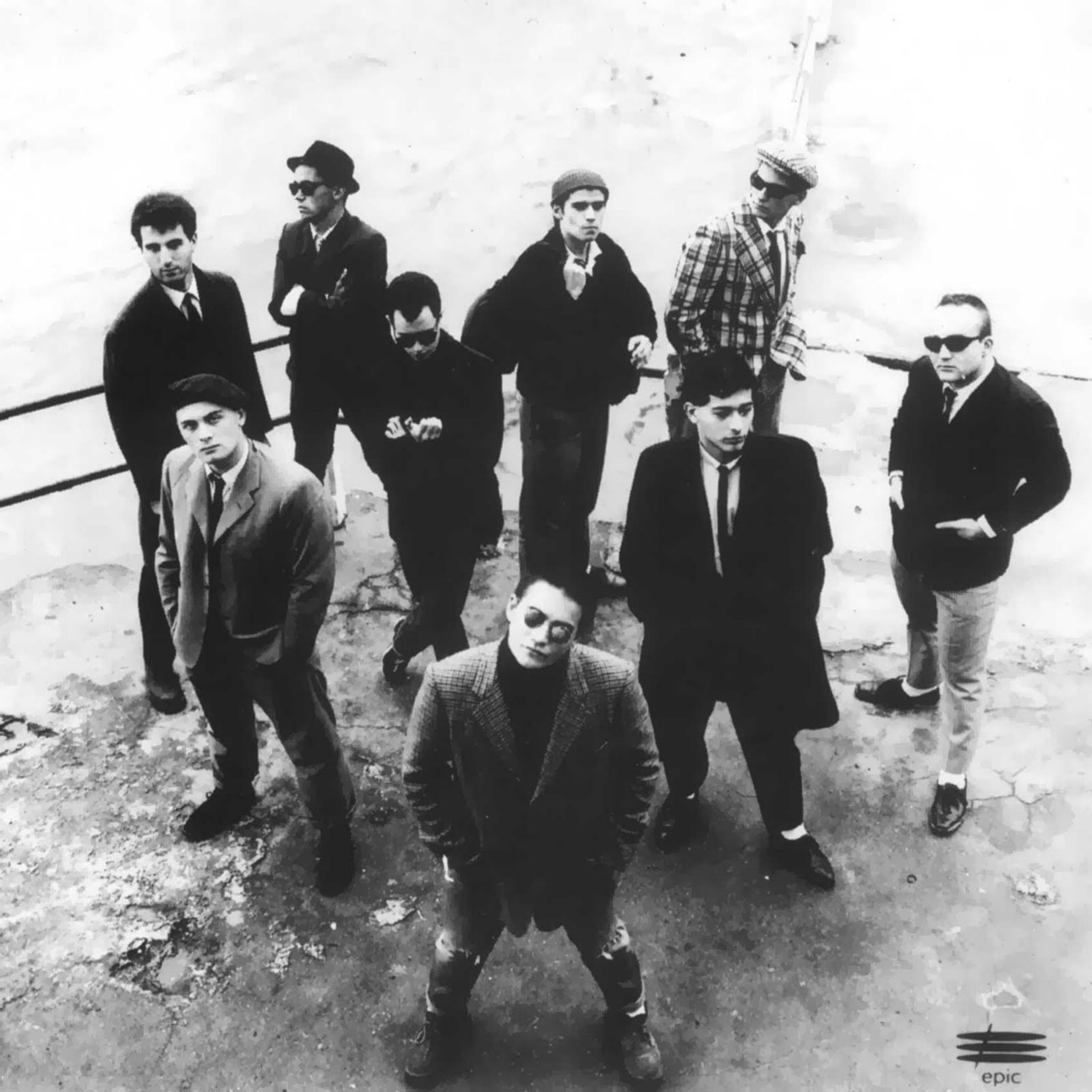 Los Fabulosos Cadillacs vs. Los Jóvenes Radicales