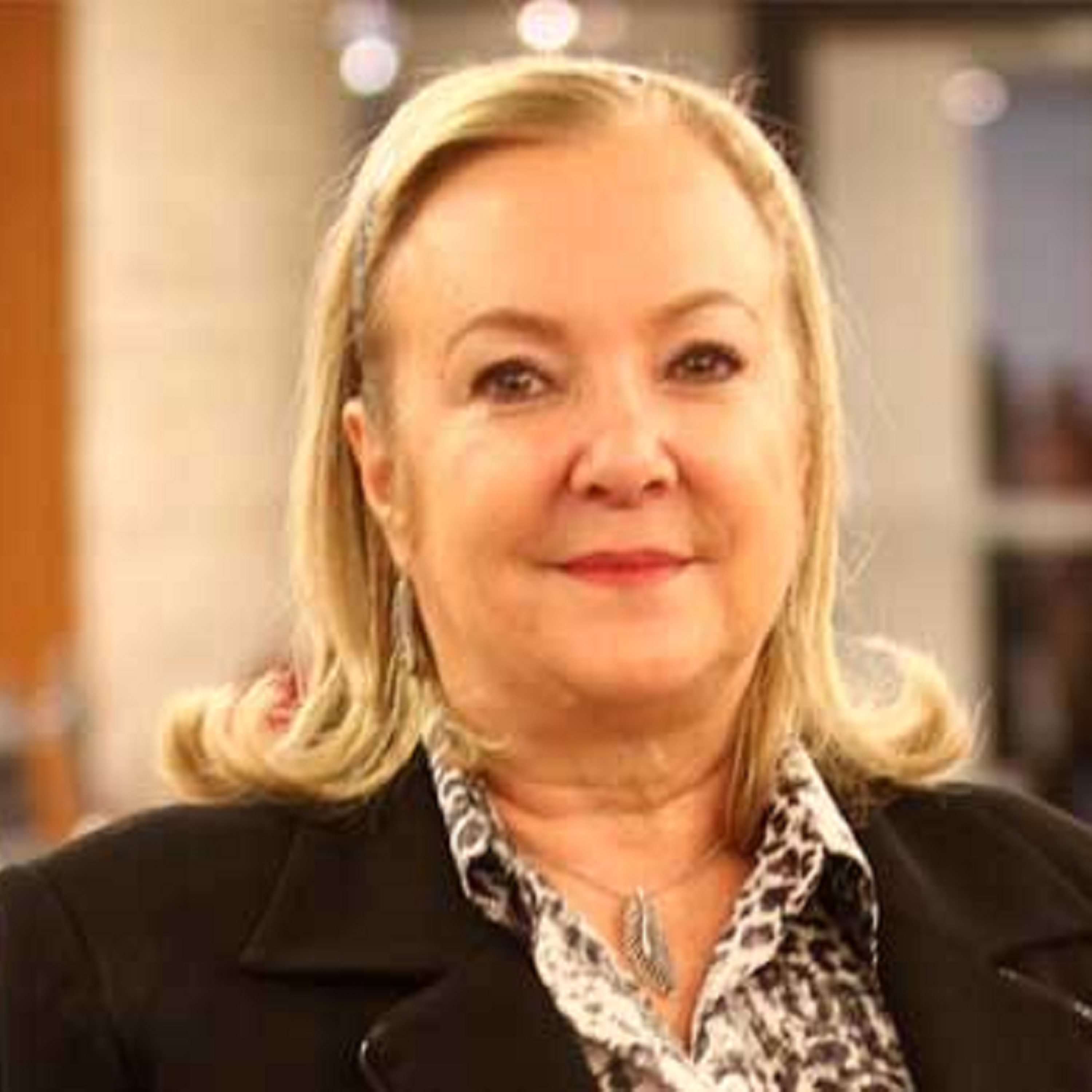 Oito em Ponto - Entrevista com Sylvia Steiner