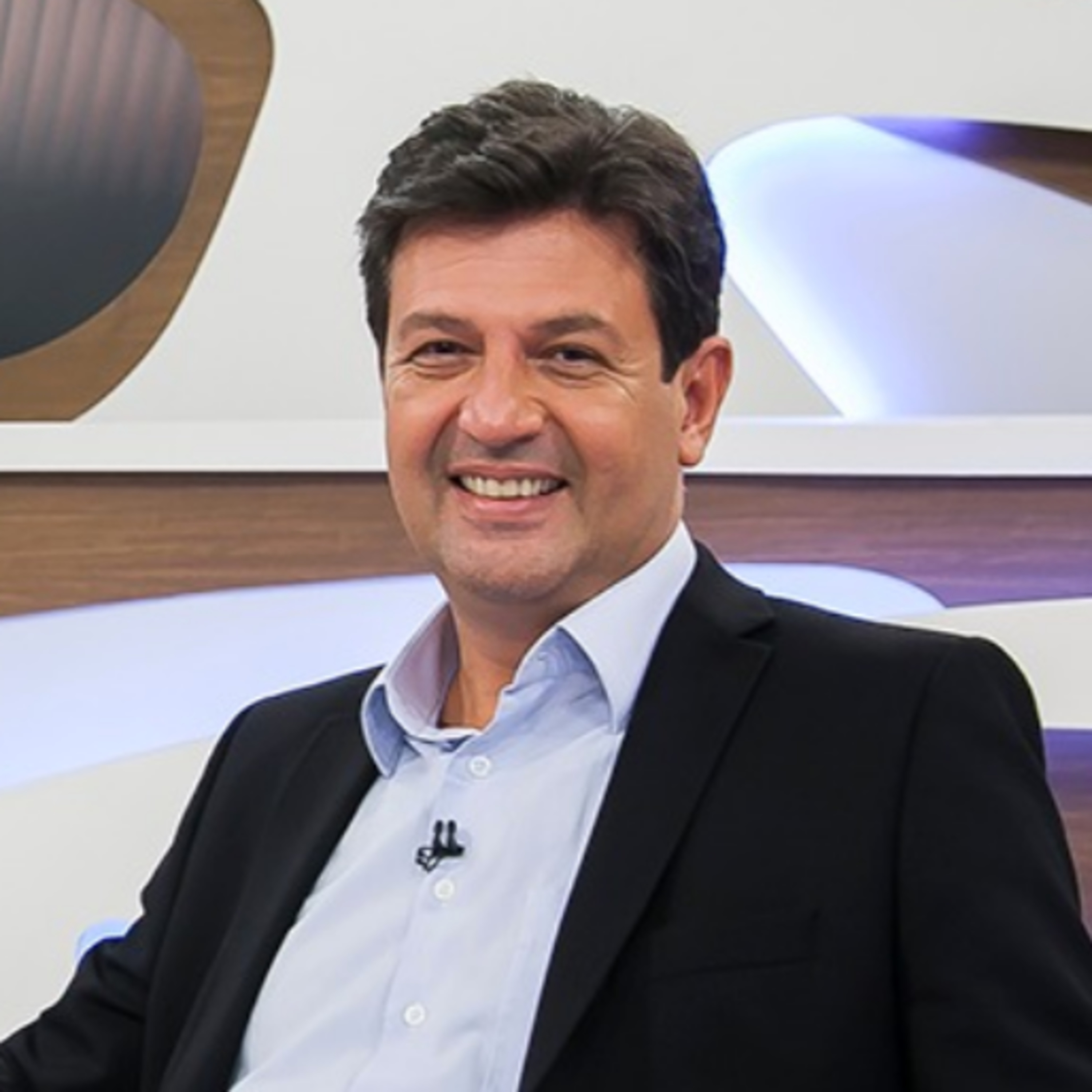 Oito em Ponto - Entrevista com Luiz Henrique Mandetta episode artwork