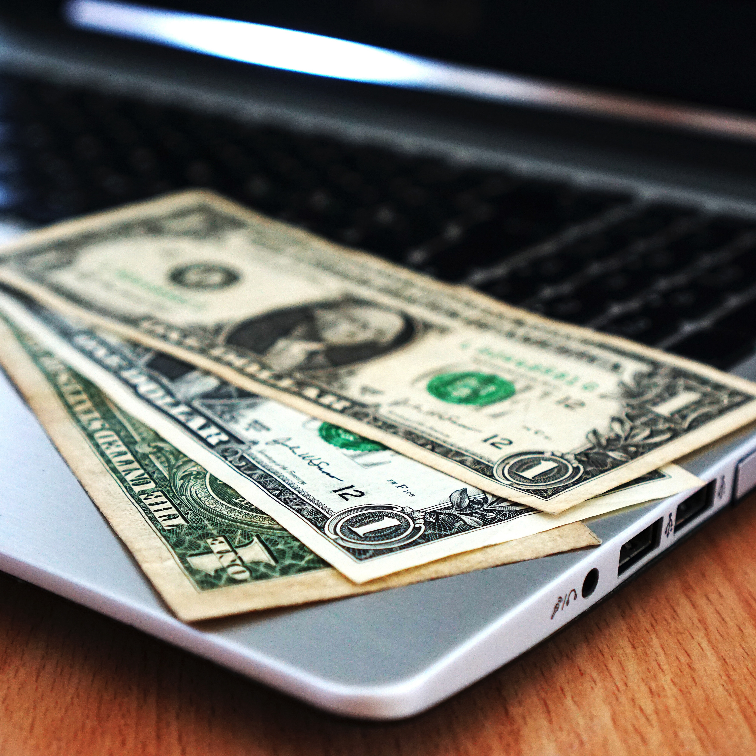 3 Ways To Make Money Online With Arbitrage episode artwork