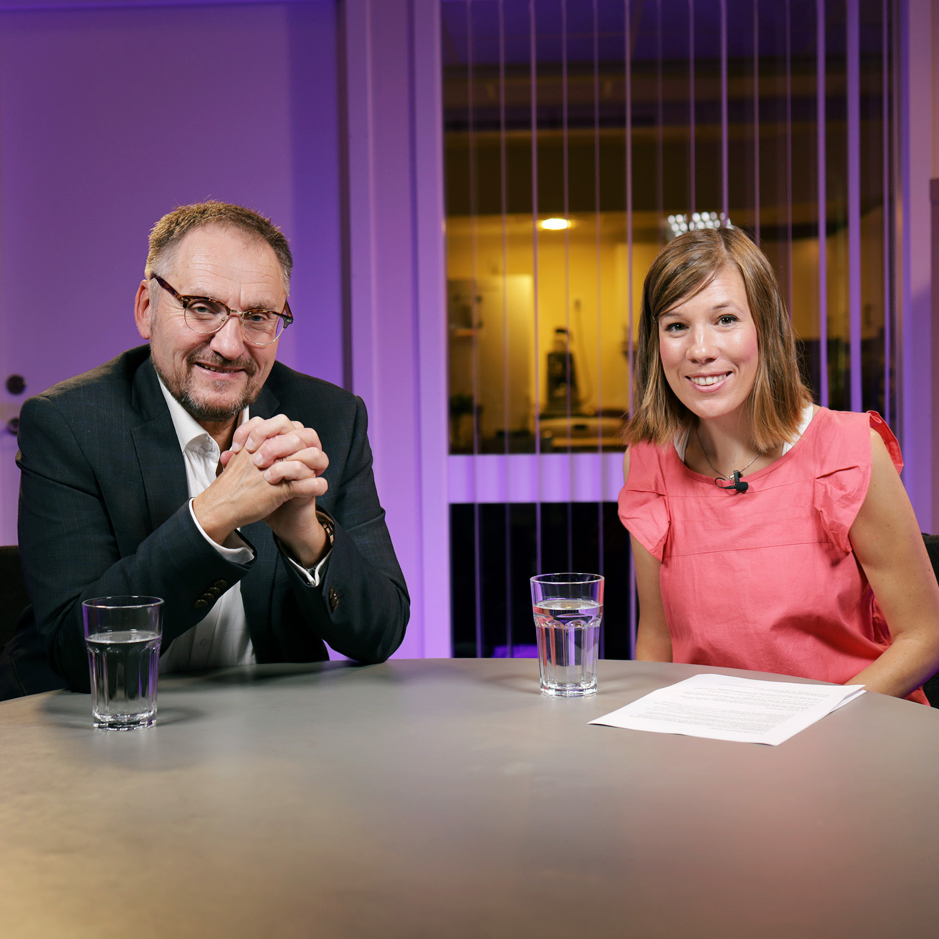 IS-kvinnor, Texas-aborter och onormala pingstvänner episode artwork