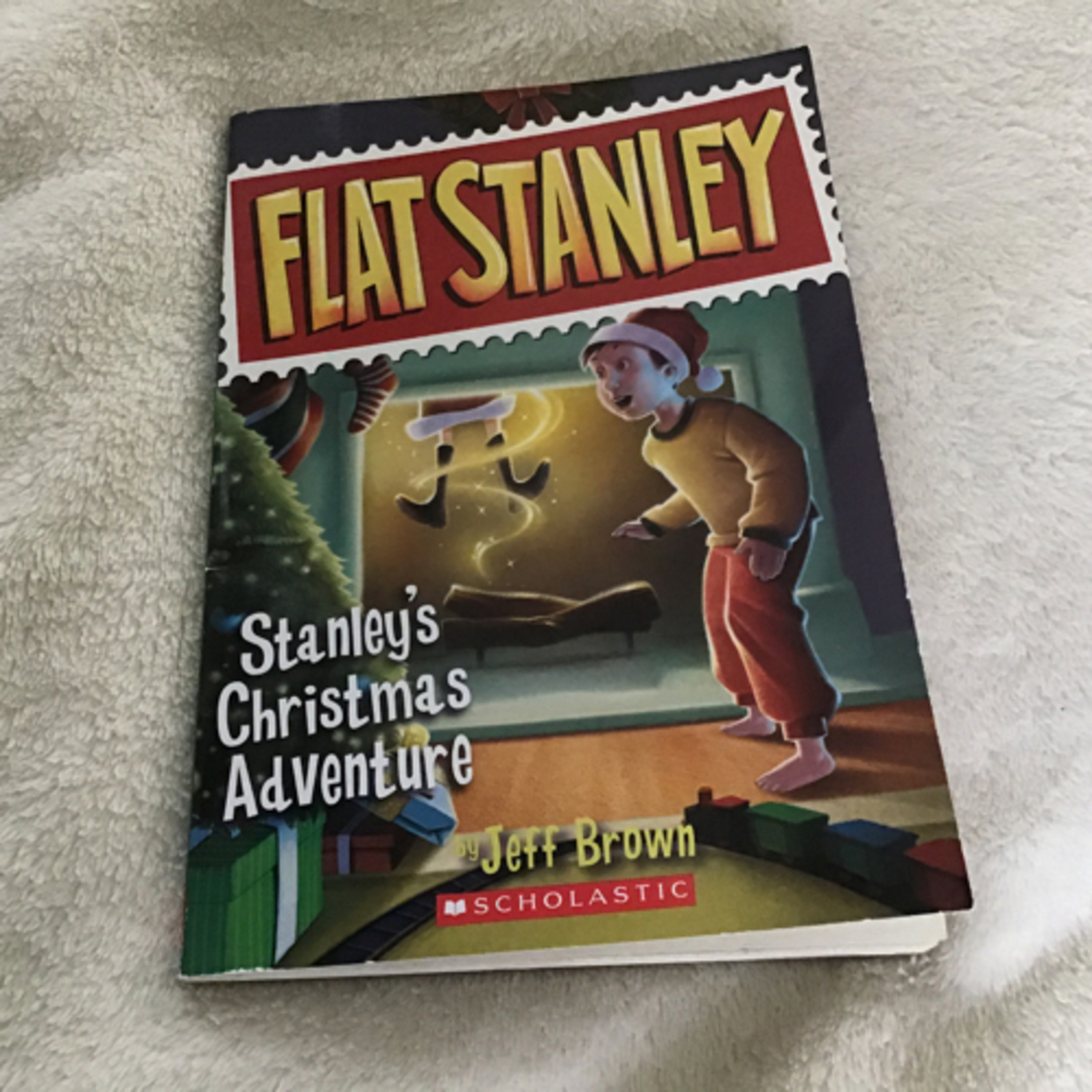Flat Stanley: Stanley’s Christmas Adventure By: Jeff Brown (Prologue And Chapter 1 Read Aloud) episode artwork
