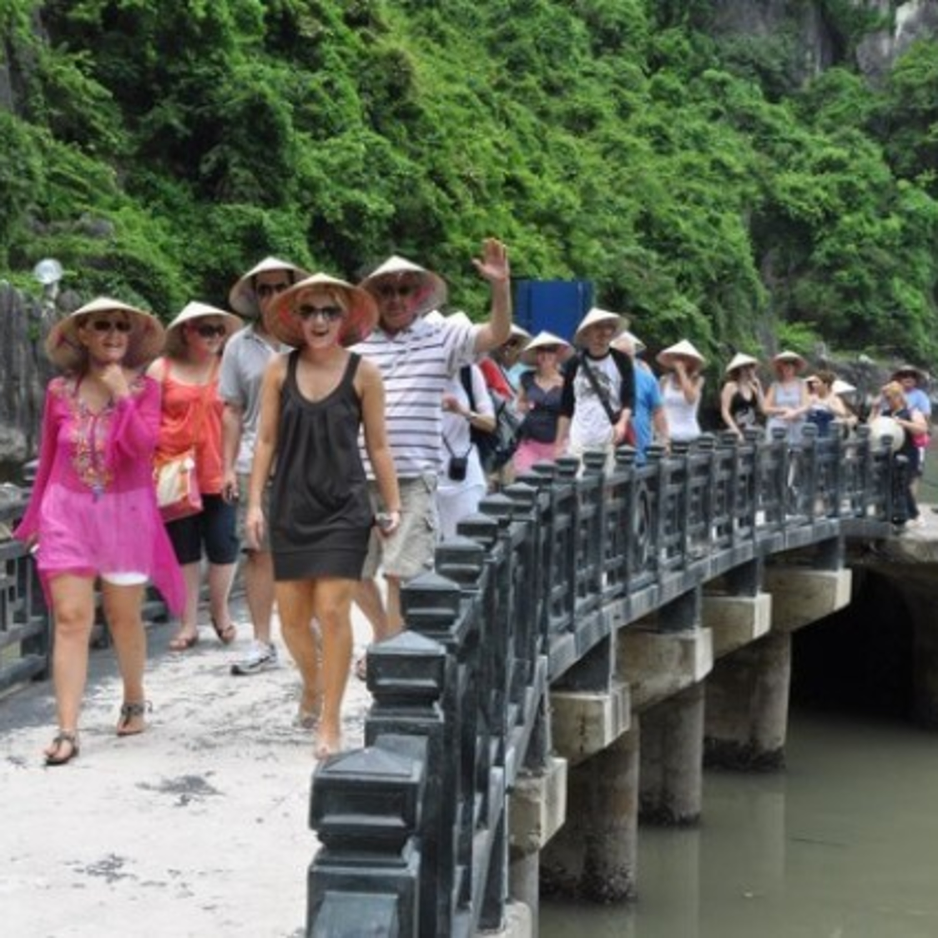 Thời sự 12h (3/5/2022)