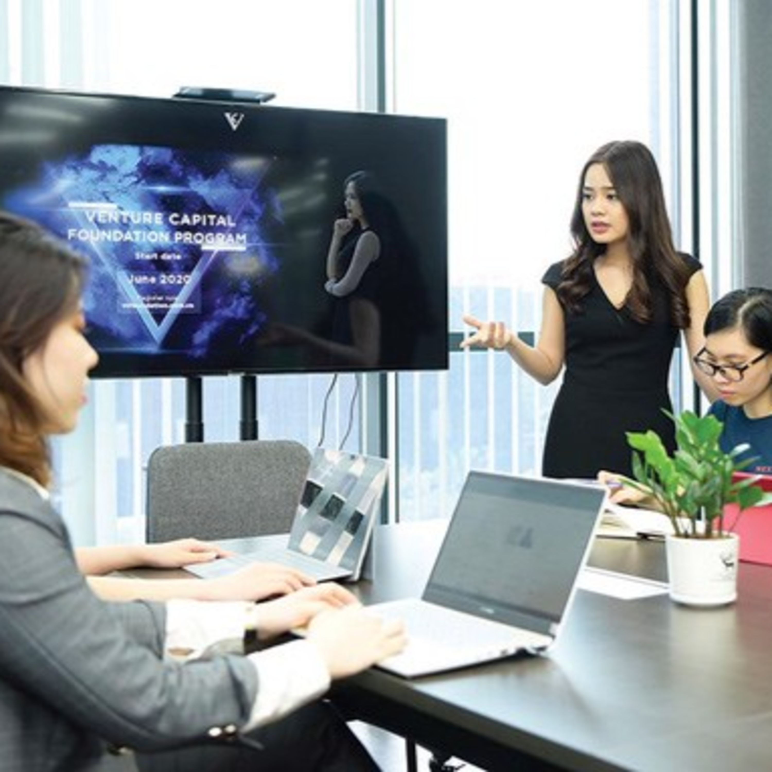 Thời sự 12h (21/11/2022)