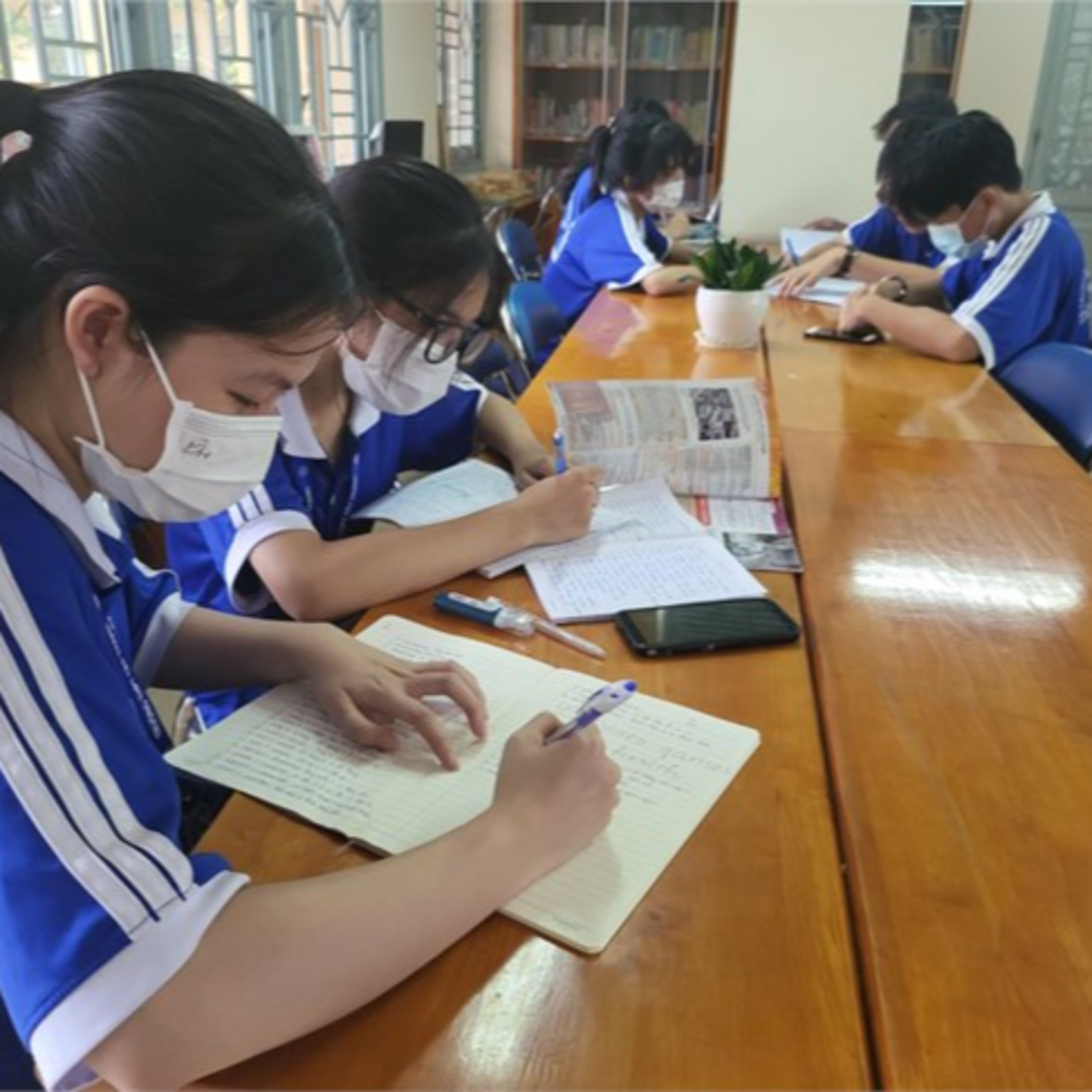 Thời sự 12h (25/2/2023)