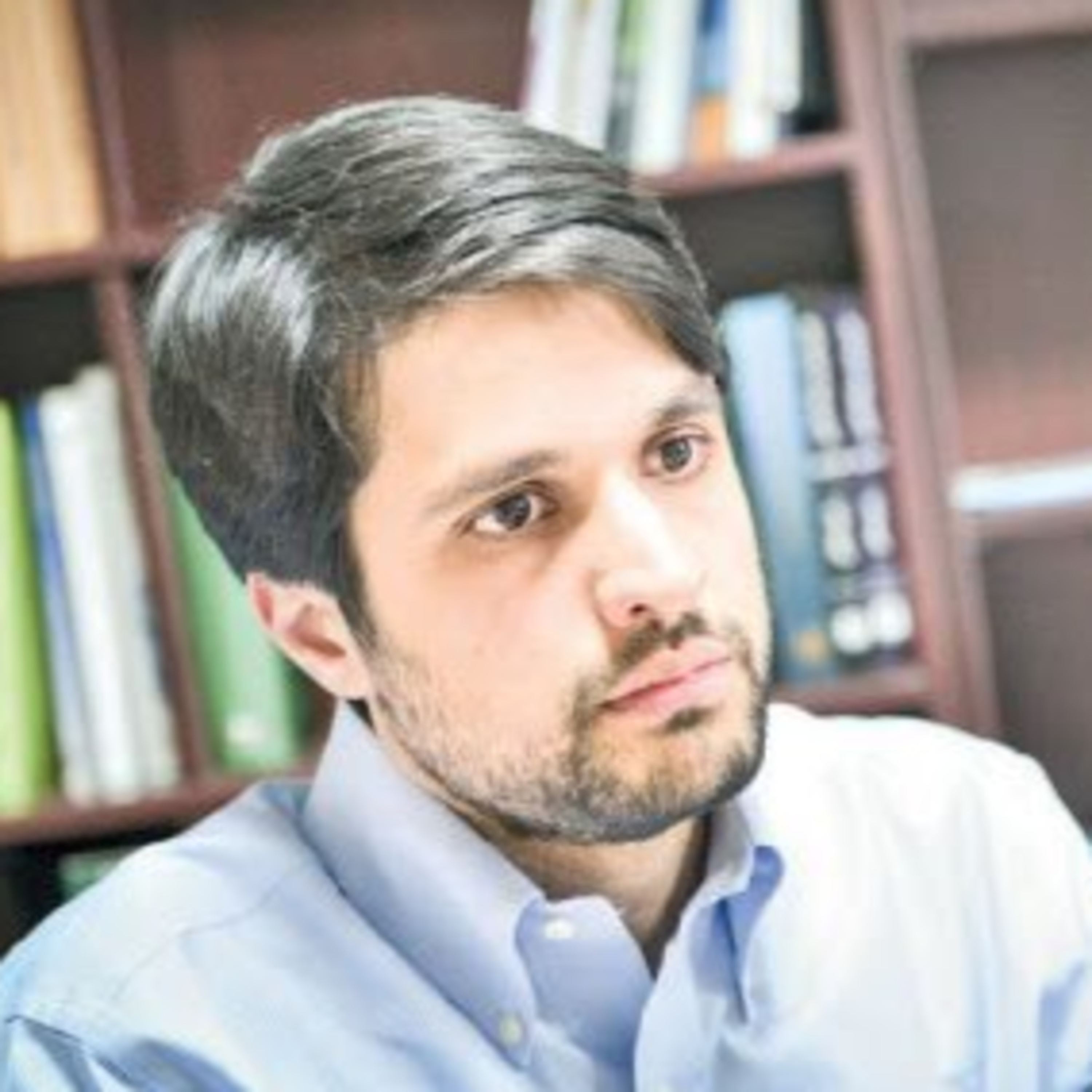 ۱- پویا ناظران: مرور تاریخ منتهی به کودتای ۳ اسفند ۱۲۹۹