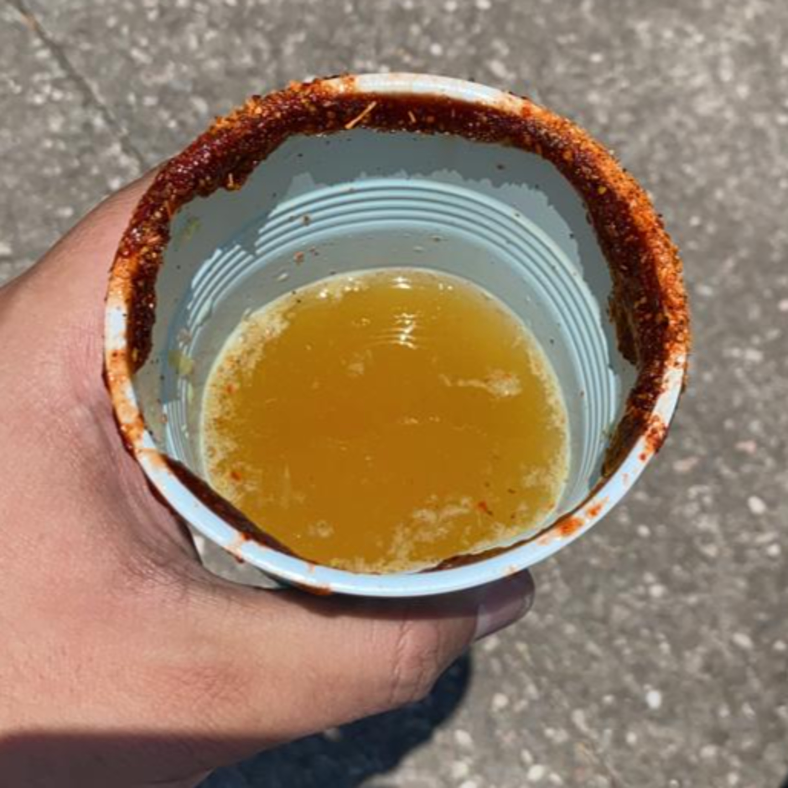 Con Trago en Mano