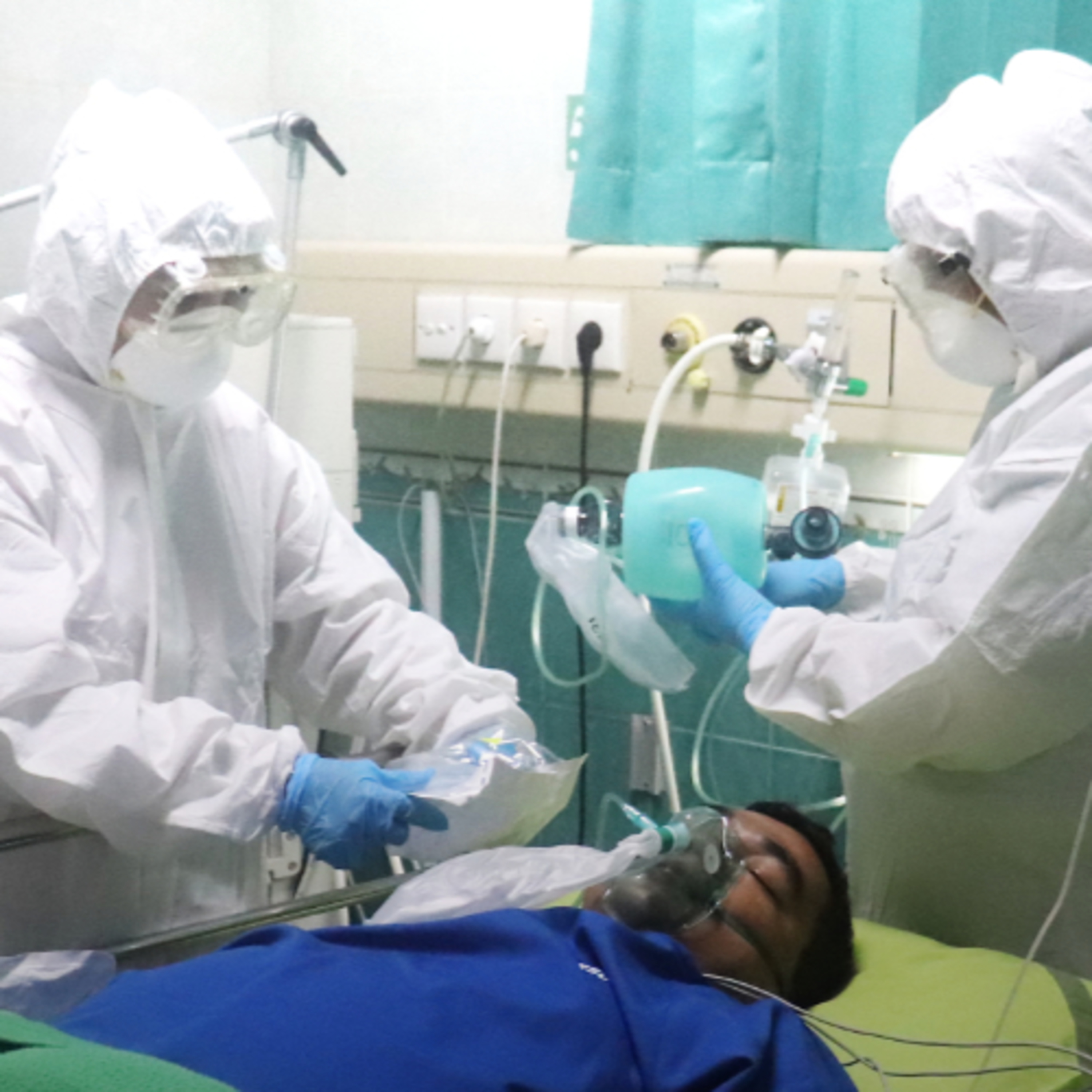 Recomendaciones del El Dr. Eduardo Ibarra para hacerle frente a la creciente ola de contagios con COVID-19 episode artwork