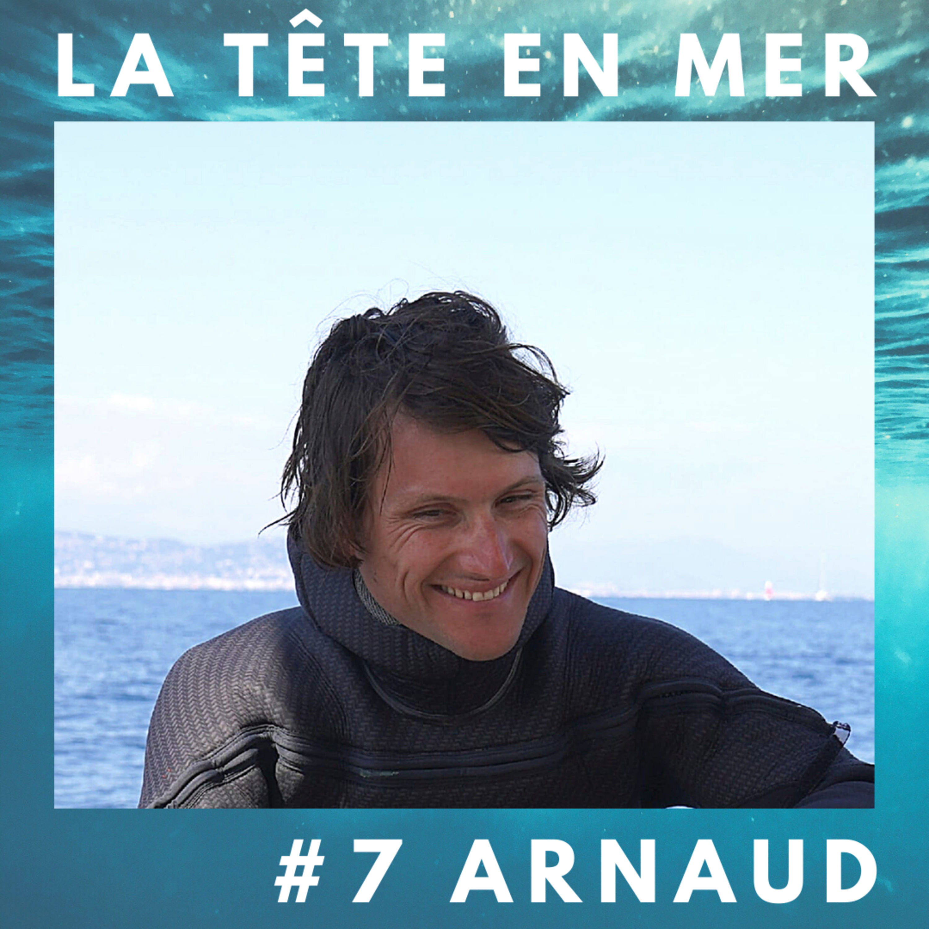 La tête en mer