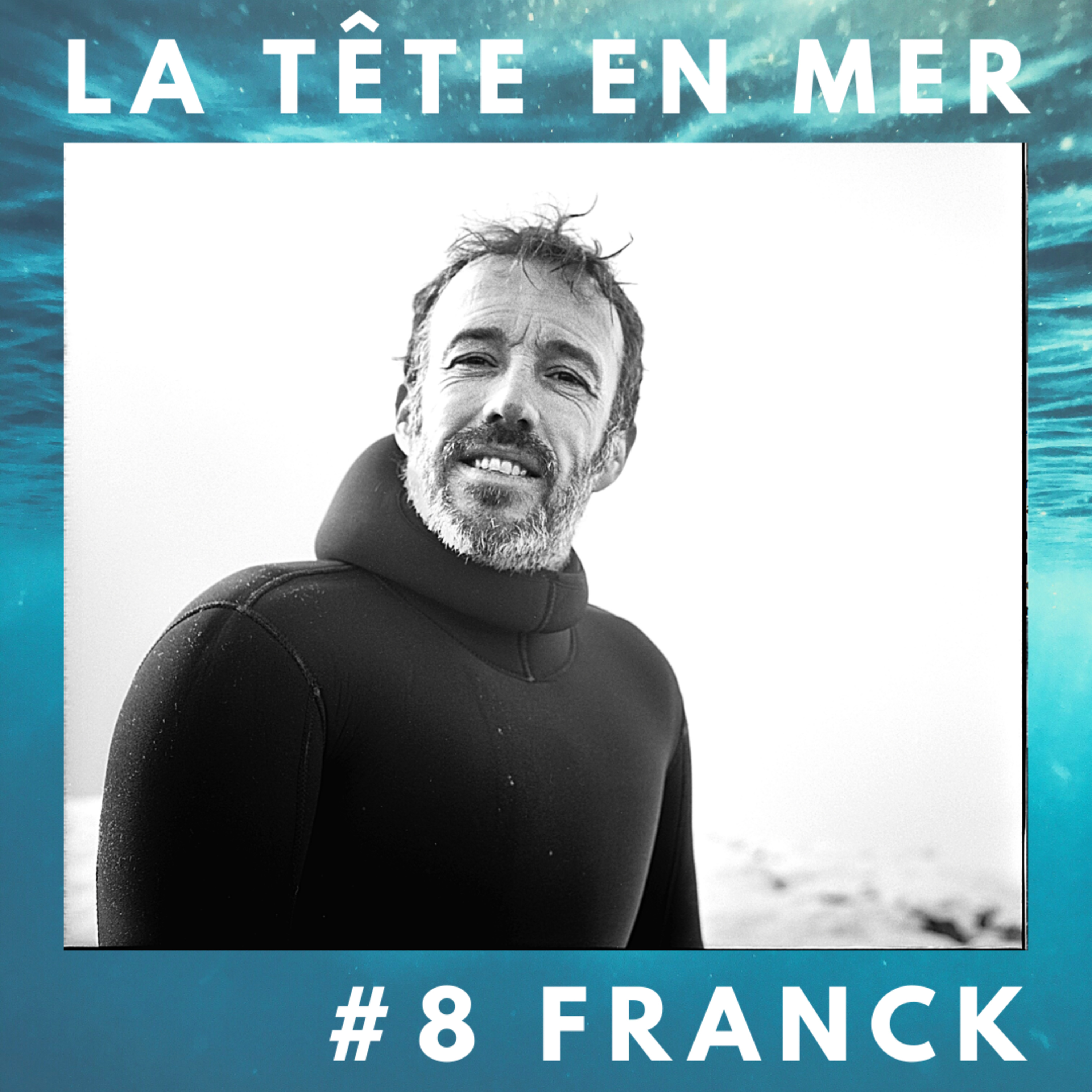 La tête en mer