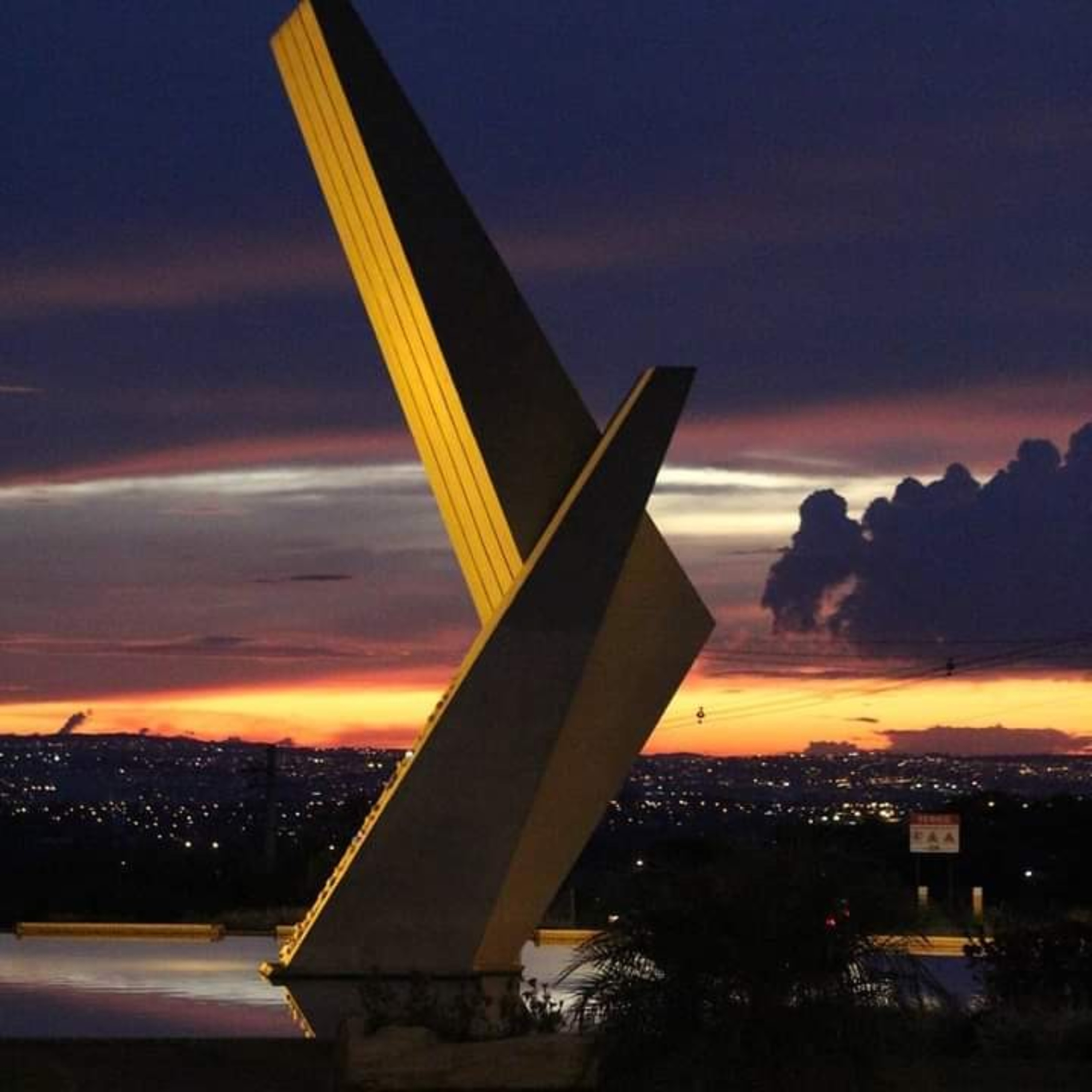 O Nascimento de Senador Canedo  episode artwork
