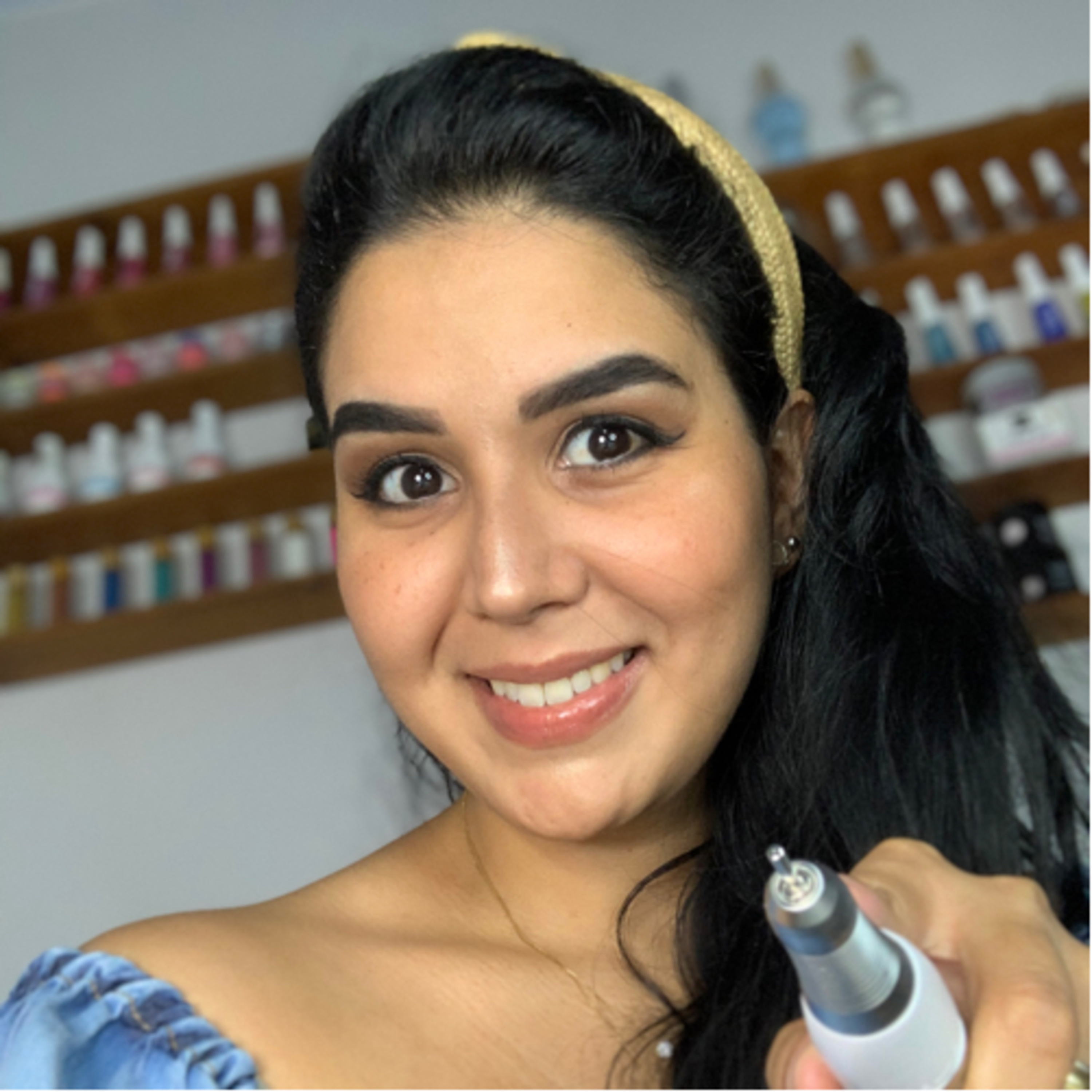 Yasminy - Escola de Unhas