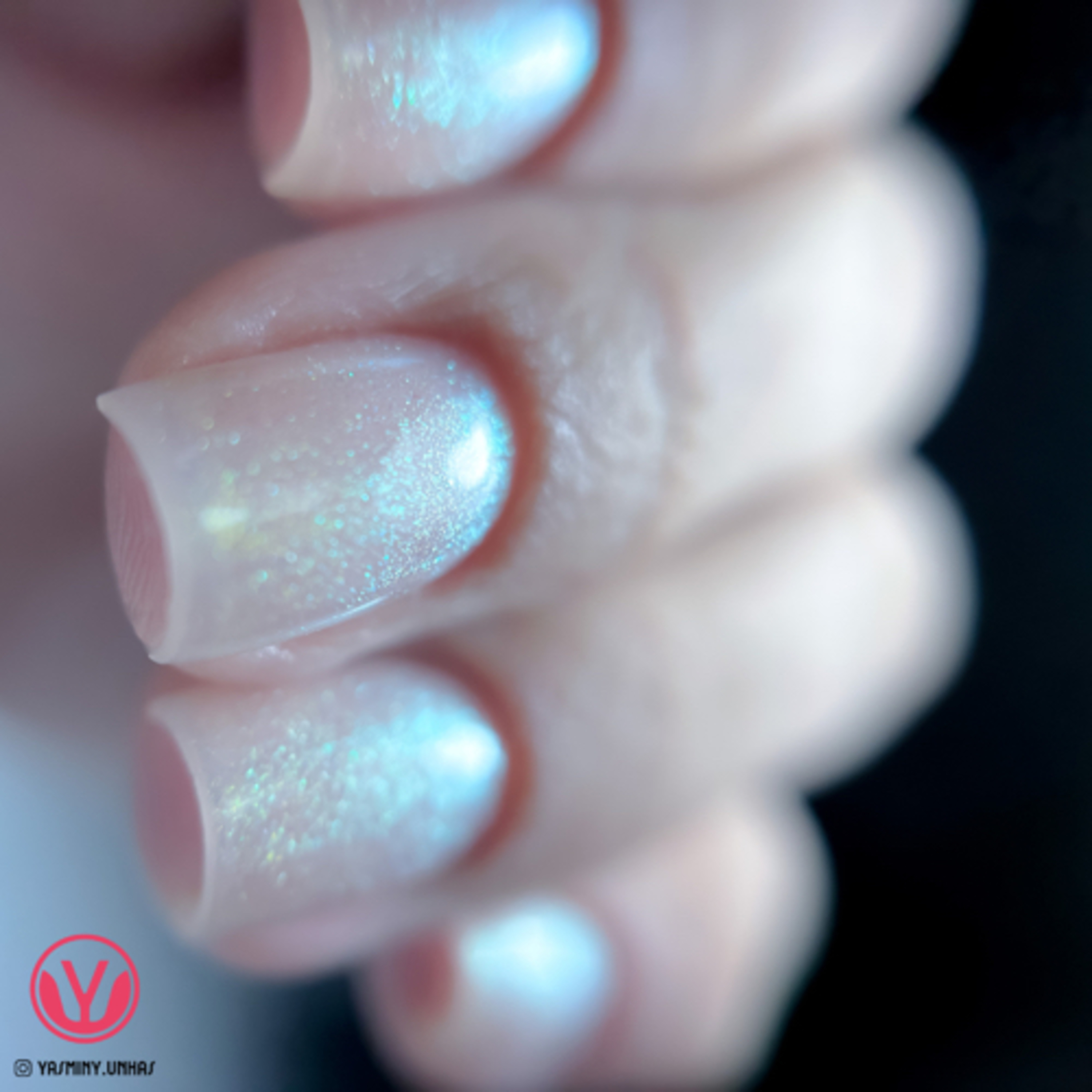 Yasminy - Escola de Unhas