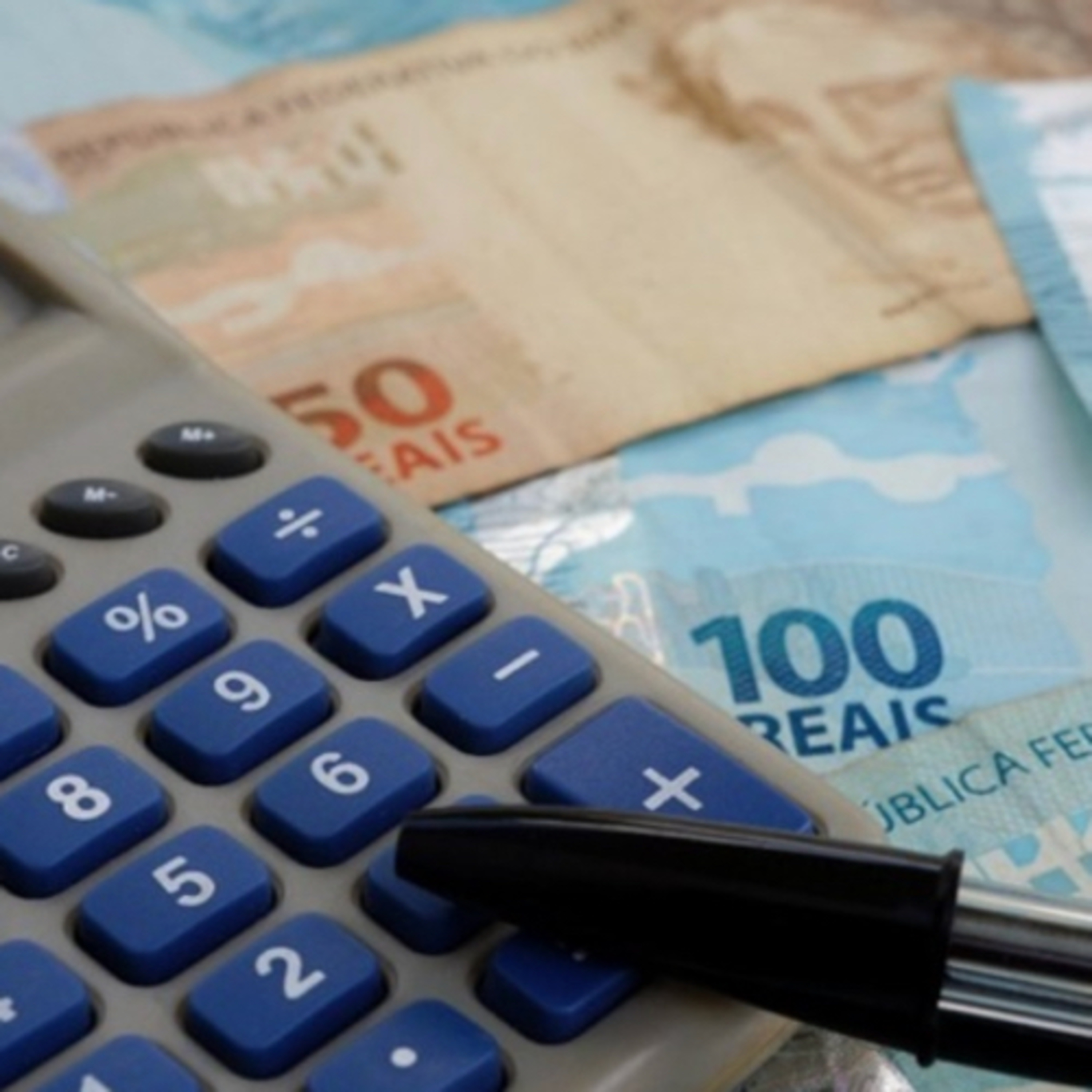 Yasminy - Escola de Unhas