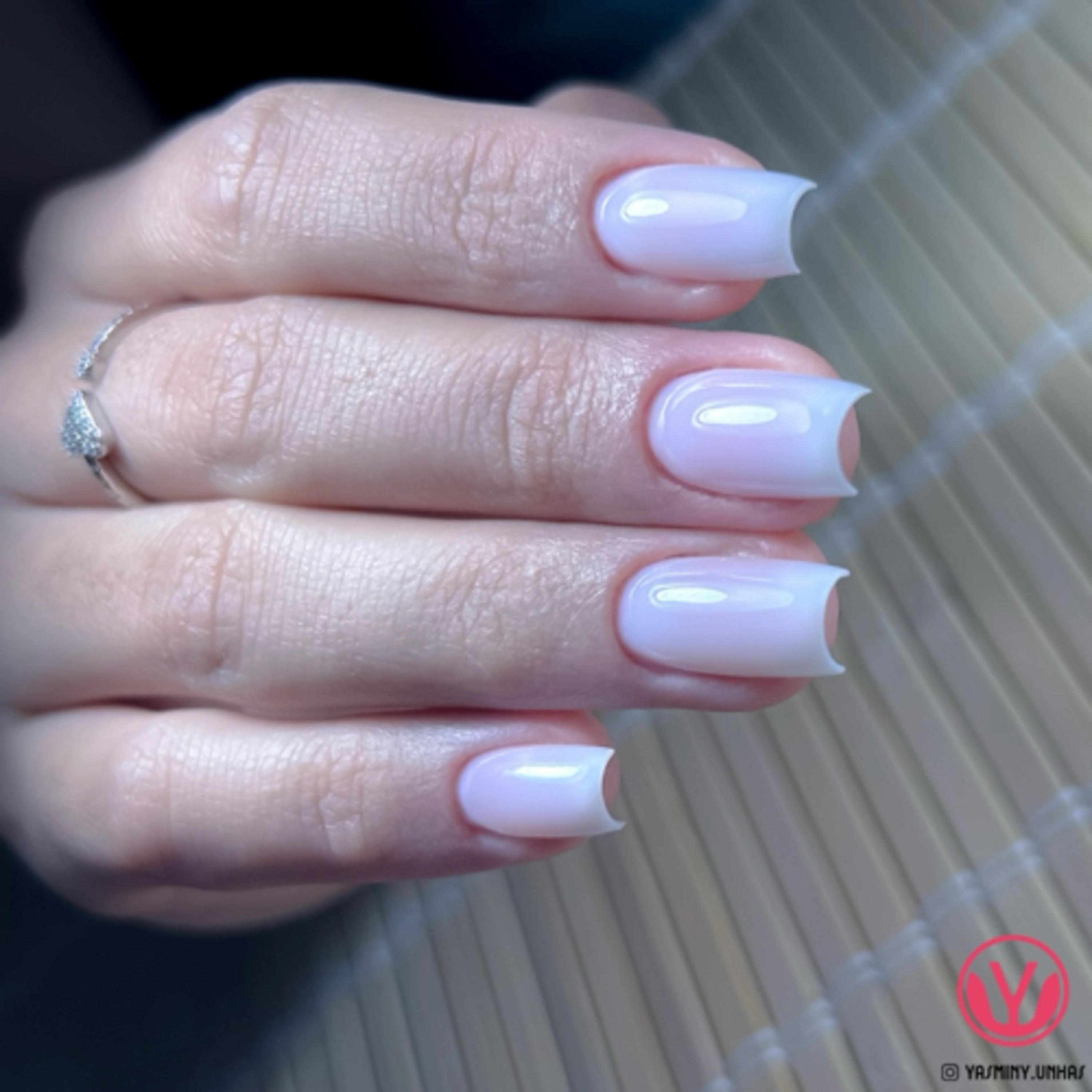 Yasminy - Escola de Unhas