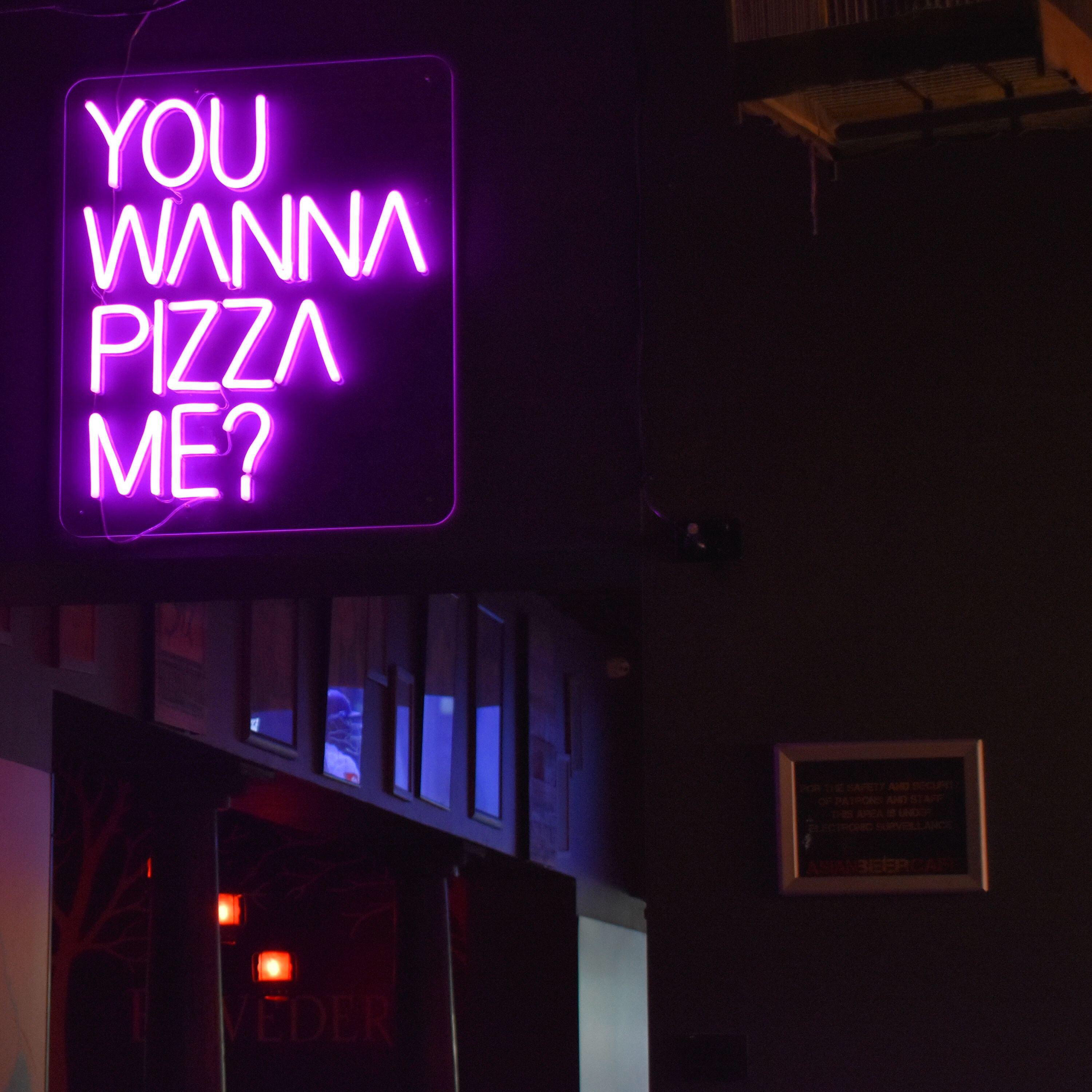 #6- CHUCK E CHEESE PIZZA / Talking to animals?  episode artwork