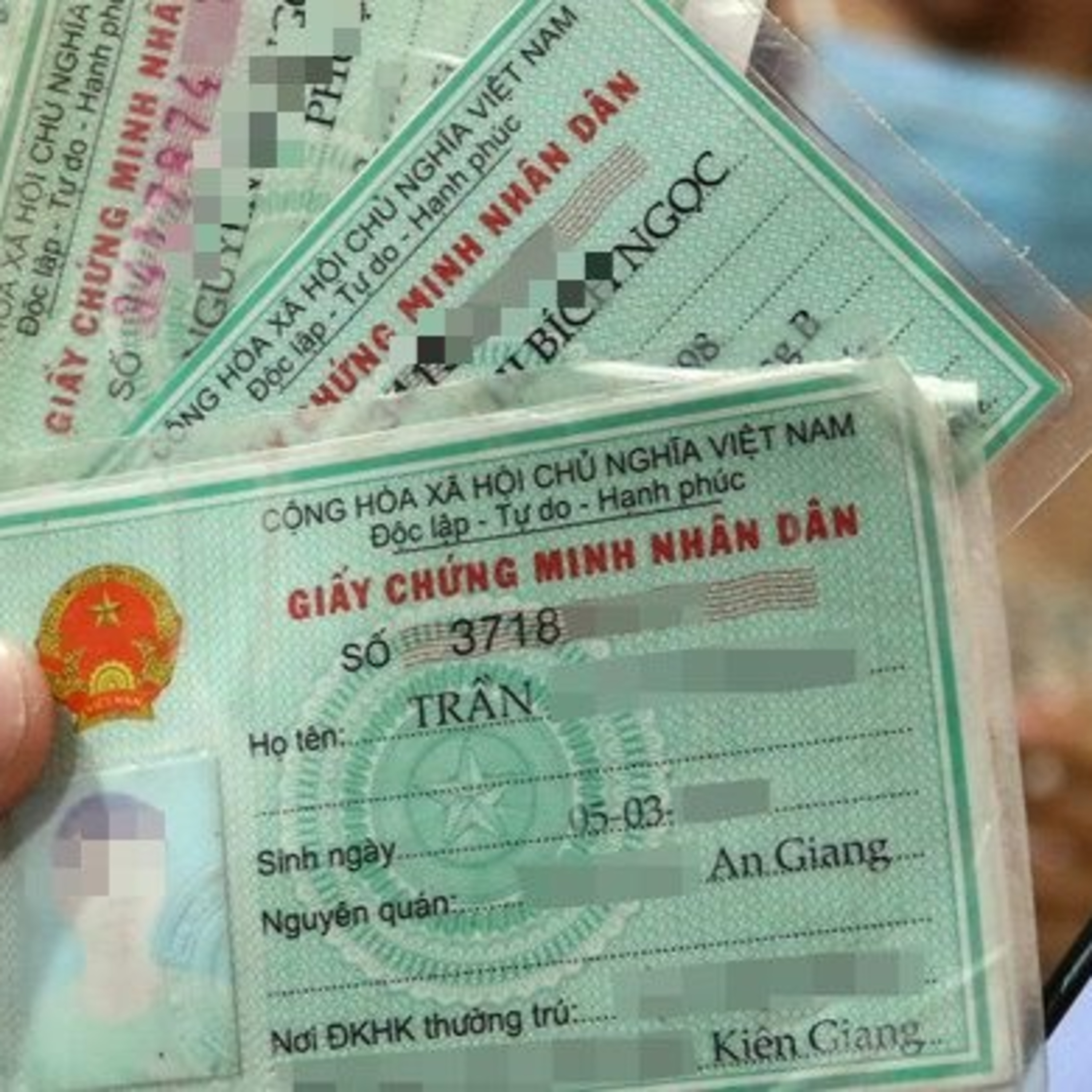 VOV - Xã hội chuyển động: 10.000 chứng minh nhân dân, thẻ căn cước công dân của người Việt Nam bị rao bán trên mạng episode artwork