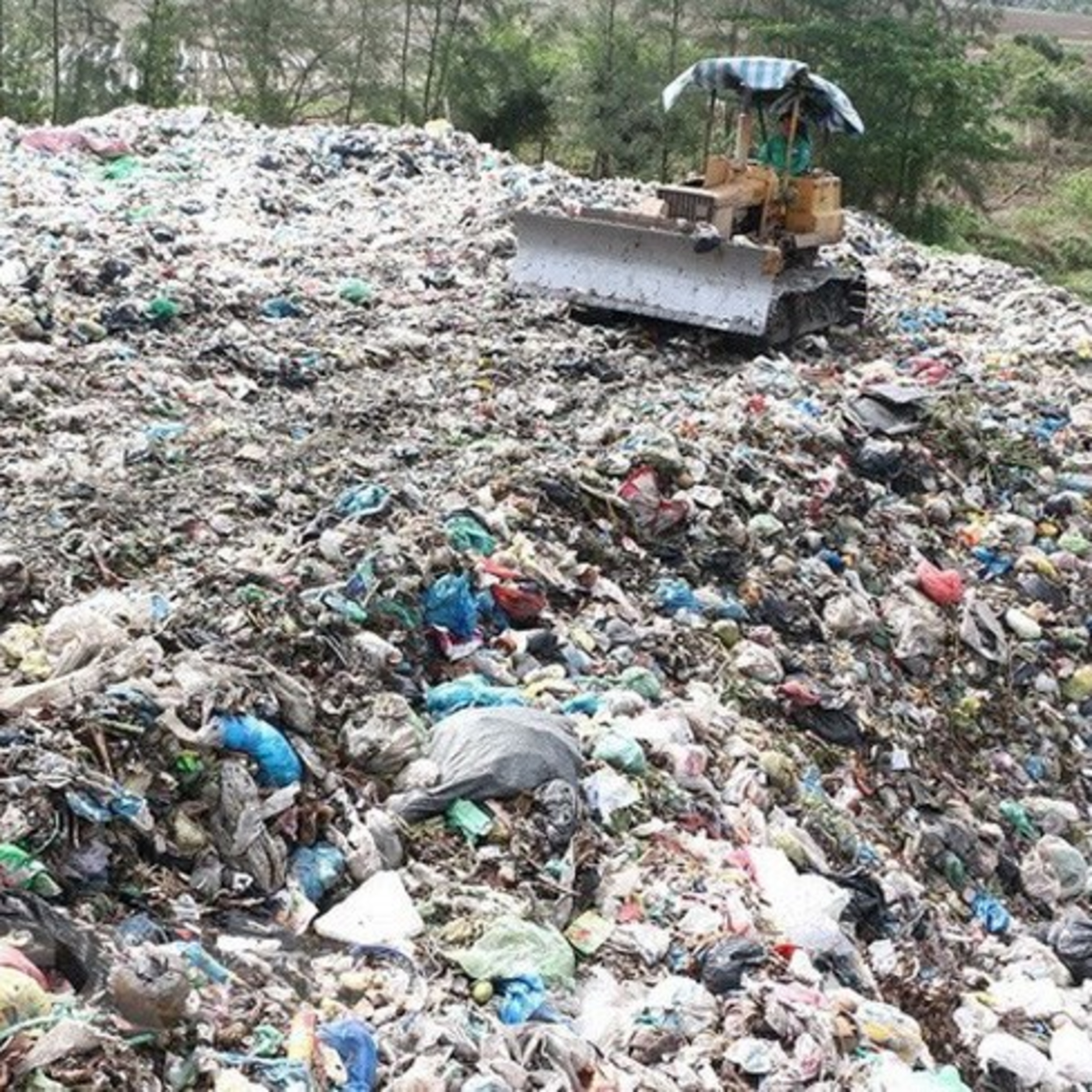 VOV - Tài nguyên và môi trường: 70% được chôn lấp –Rác thải đô thị đang gây áp lực lớn đến môi trường episode artwork