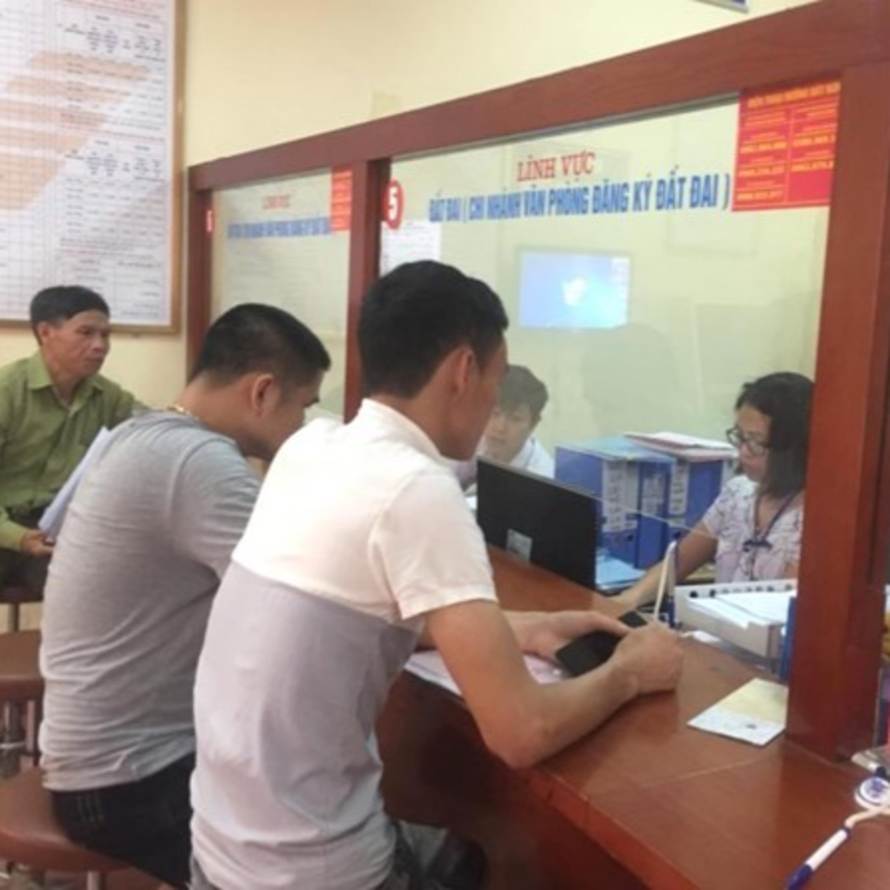 Tài nguyên môi trường: Đẩy mạnh giải quyết hồ sơ đất đai trực tuyến - Tạo điều kiện thuận lợi cho người dân và doanh nghiệp episode artwork