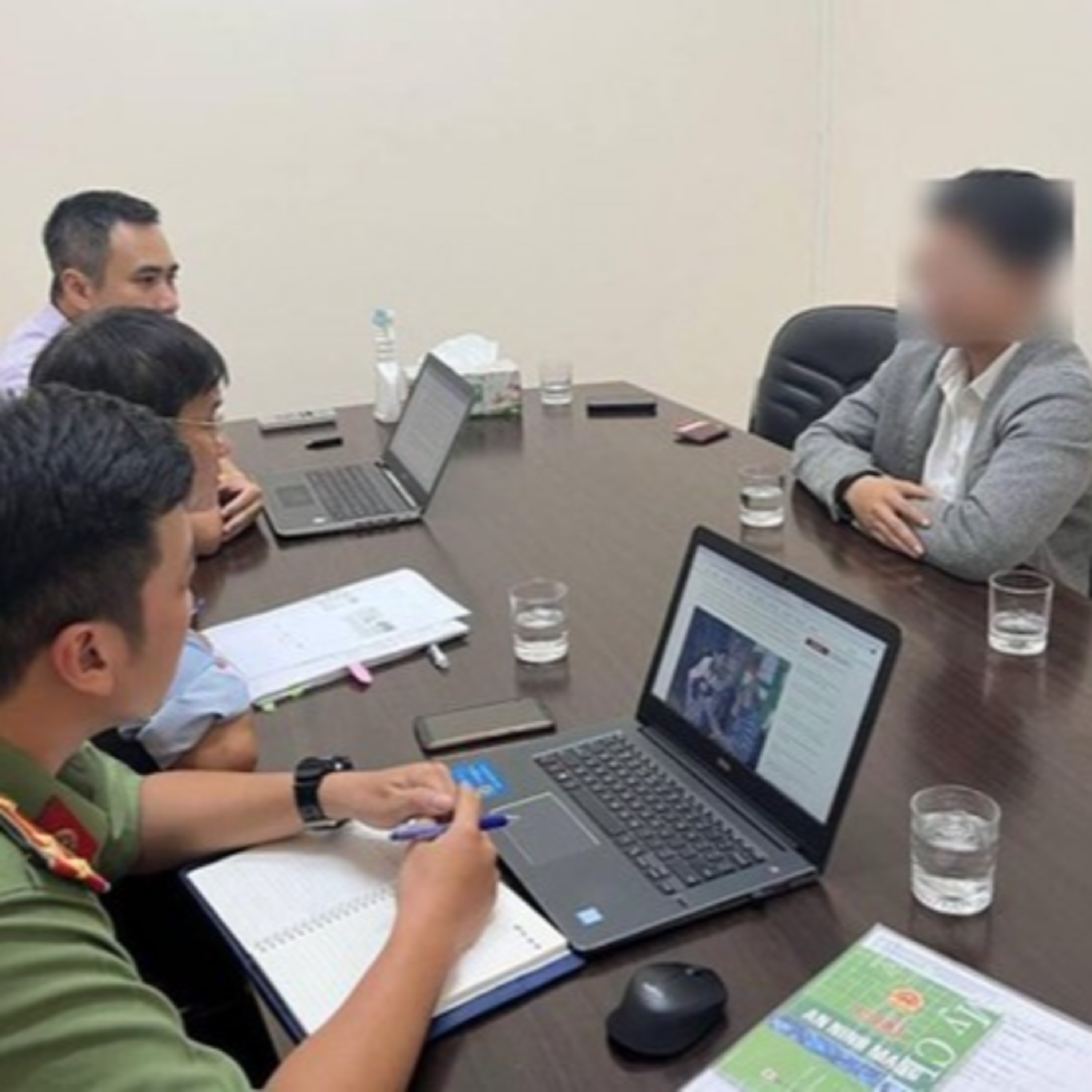 Kết nối công nghệ: Mạng xã hội ngày càng nhiều nội dung "rác" - Cần thêm các giải pháp Internet an toàn episode artwork