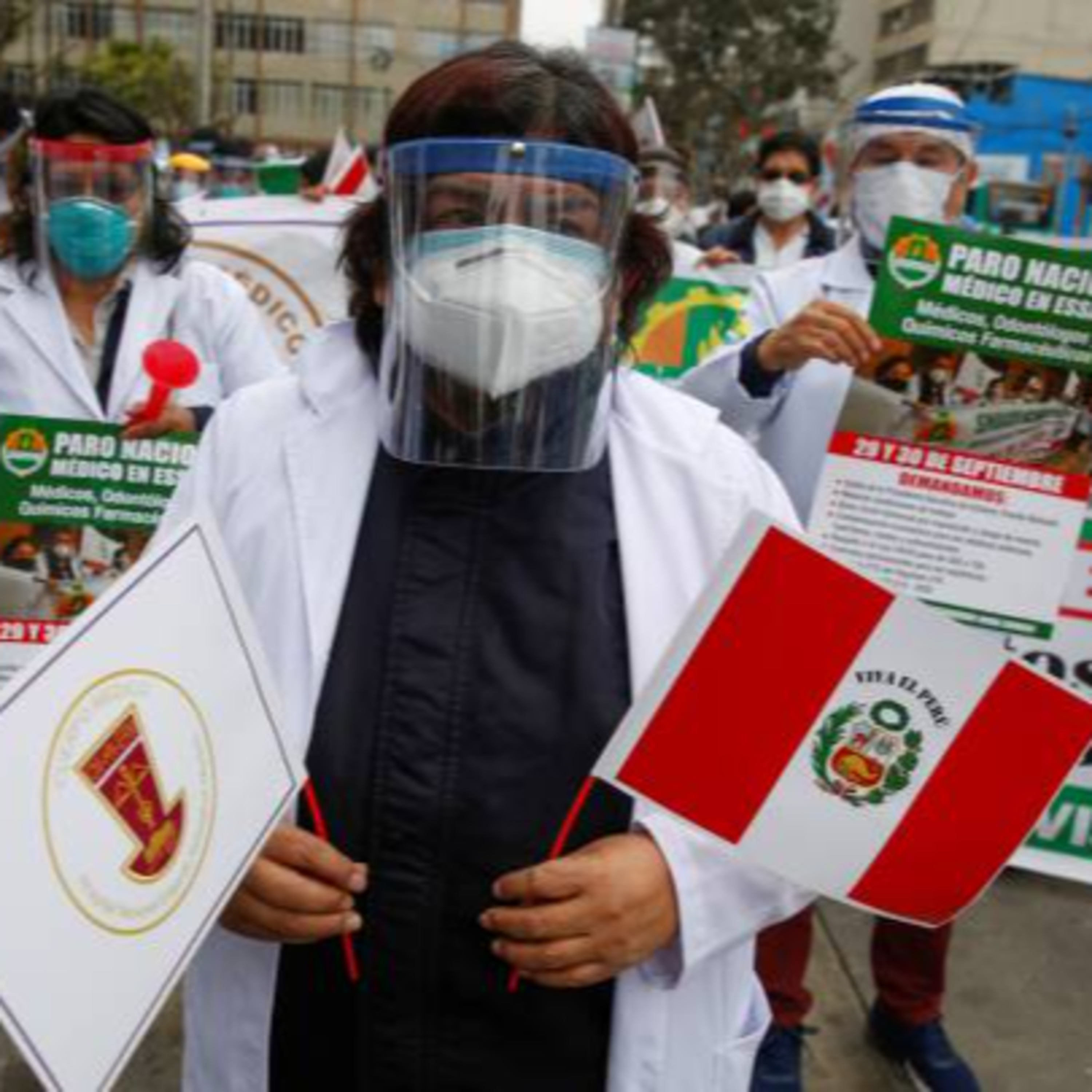 Coronavirus en Perú: “Estamos en una segunda ola y posiblemente entremos en una tercera” episode artwork