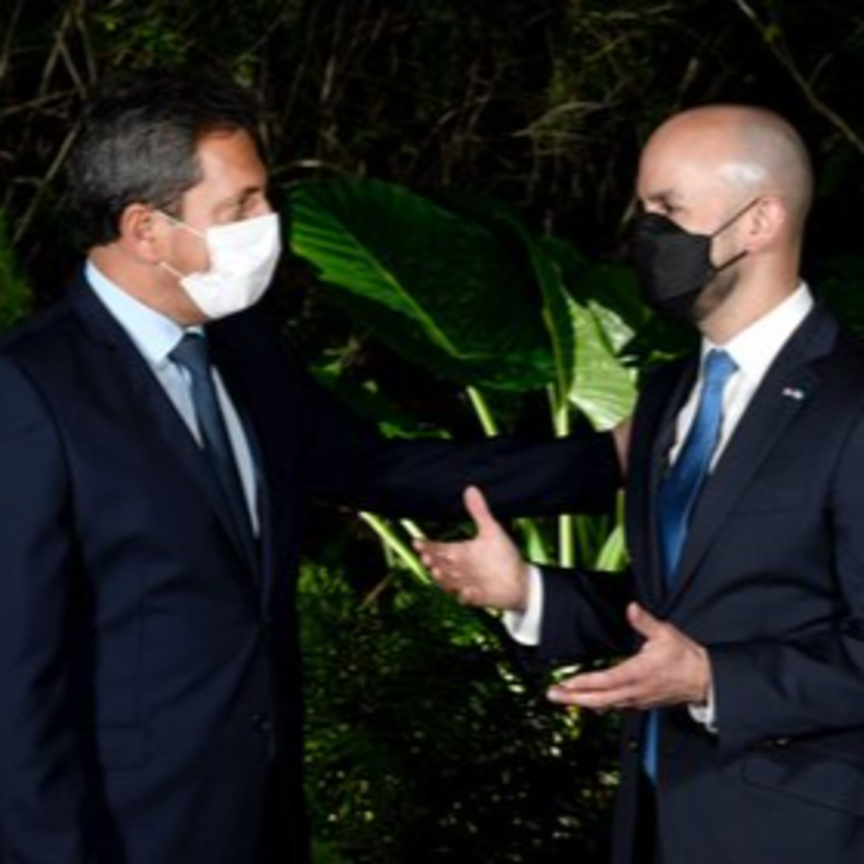 Sergio Massa recibió en el país al funcionario enviado por Joe Biden episode artwork