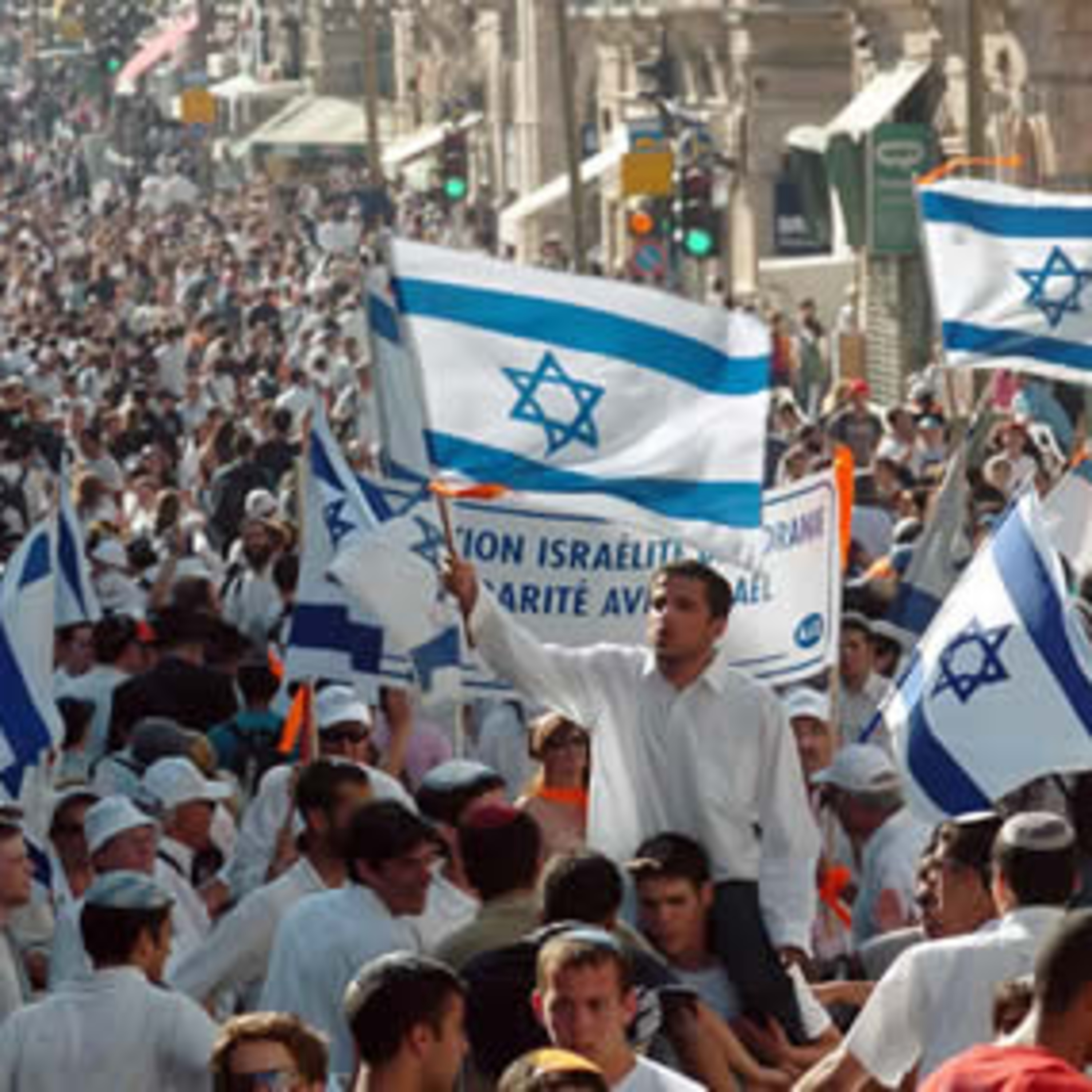Iom Haatzmaut en Israel: pocas restricciones, familiares reunidos y espacios abiertos llenos de gente episode artwork