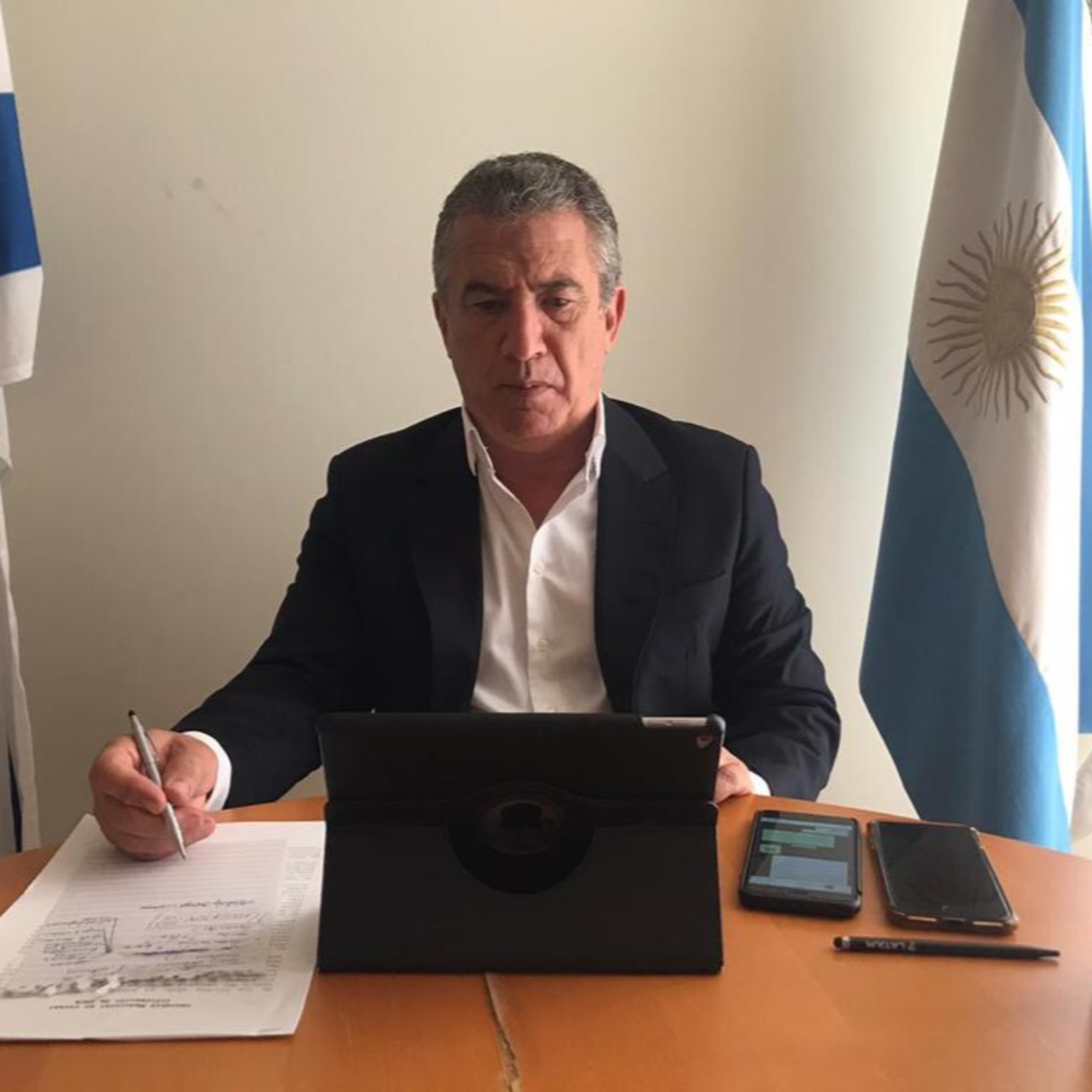 Sergio Urribarri confirma la llegada de expertos israelíes en Covid a la Argentina y la posibilidad de producir la vacuna de Israel en el país episode artwork